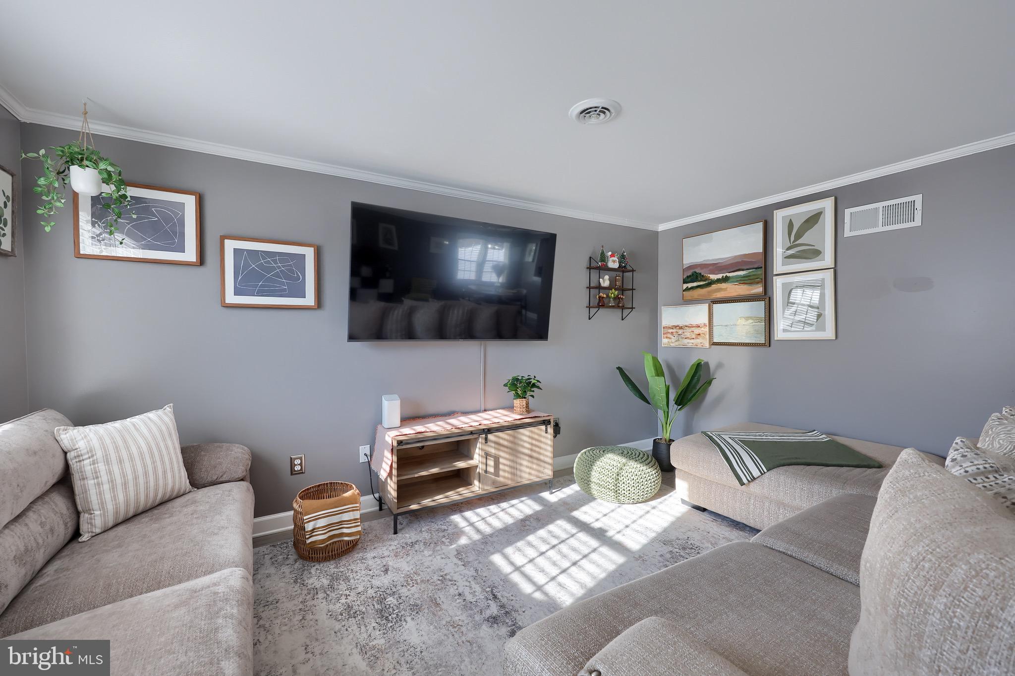 SPRINGETTS VILLAGE CONDOS - Residential