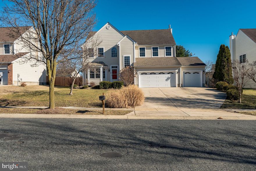Welcome home to this 4 bedroom 2.5 bath home in Mulberry Station. Walk into a light and bright 2 story foyer with coat closet. To your left is the living room with wood floors and bay window. The wood floors flow into the dining room with ceiling fan and bay window over looking the back yard. The kitchen provides plenty of counter space, cabinet space, pantry and Stainless Steel appliances including gas stove and refrigerator with ice maker. The family room includes cozy fireplace and new carpeting. Retreat to the primary bedroom with valuated ceiling, cooling ceiling fan, walk in closet and en-suite with dual vanity, soaking tub and separate shower. 3 bedrooms a hall bath and laundry complete the level. Easily entertain on the back deck overlooking the inground pool. You'll have plenty of room for parking with the 3 car garage and driveway. Easy access to 50, Shopping and Dining.  You do not want to miss this one!