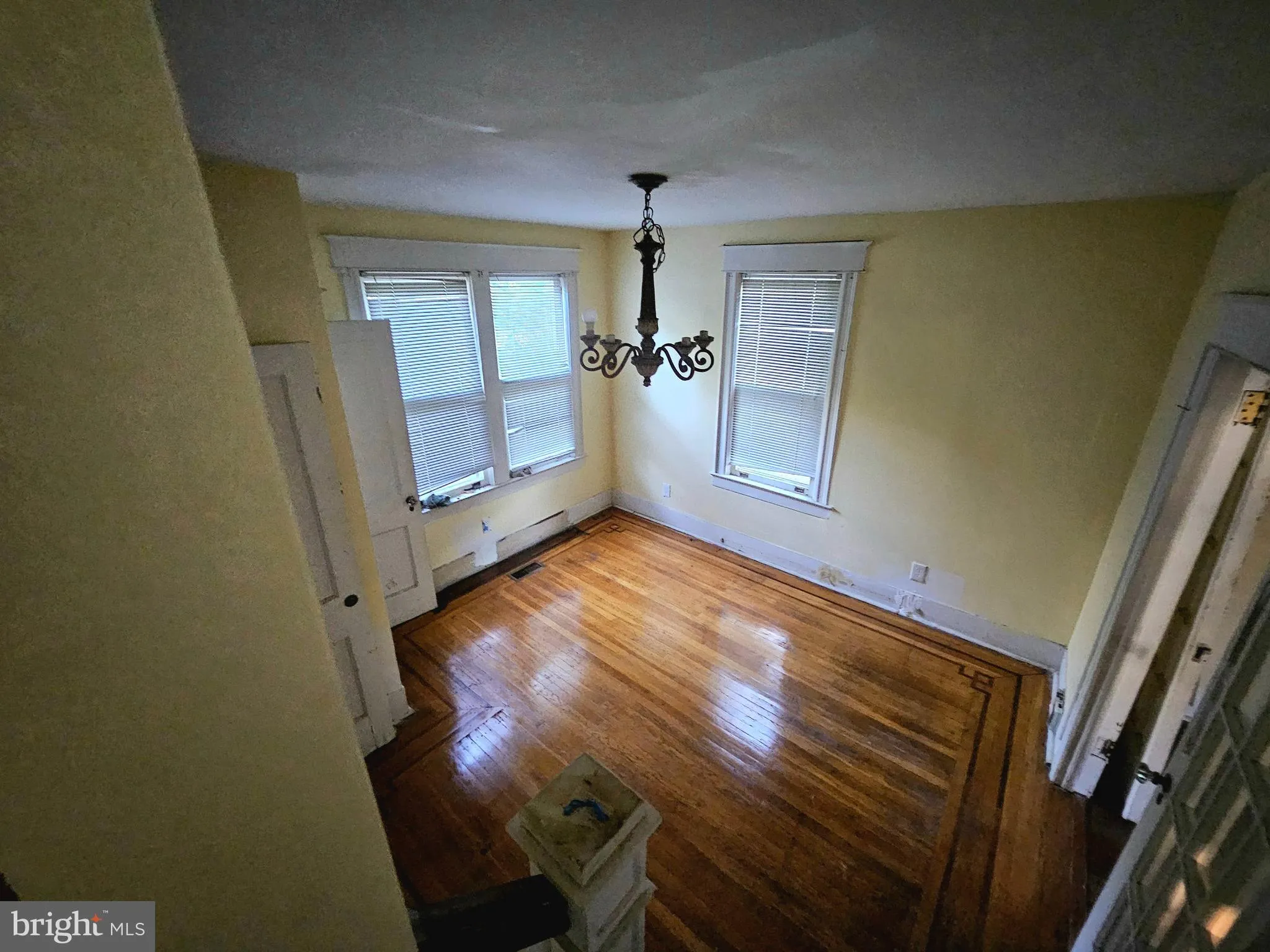 Berlin, New Jersey 08009, United States, 5 Bedrooms Bedrooms, ,3 BathroomsBathrooms,Residential,Contingent,38927