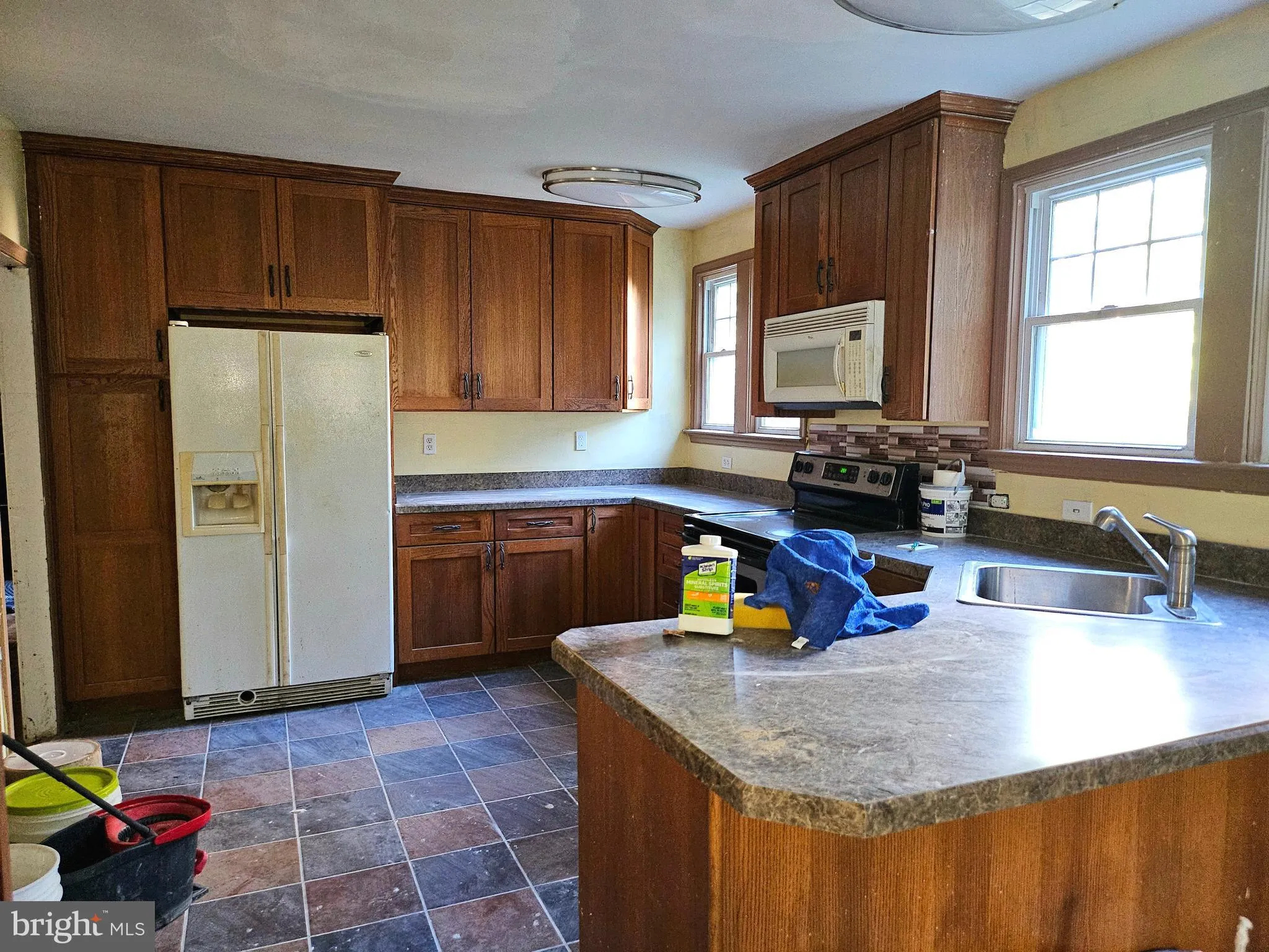 Berlin, New Jersey 08009, United States, 5 Bedrooms Bedrooms, ,3 BathroomsBathrooms,Residential,Contingent,38927