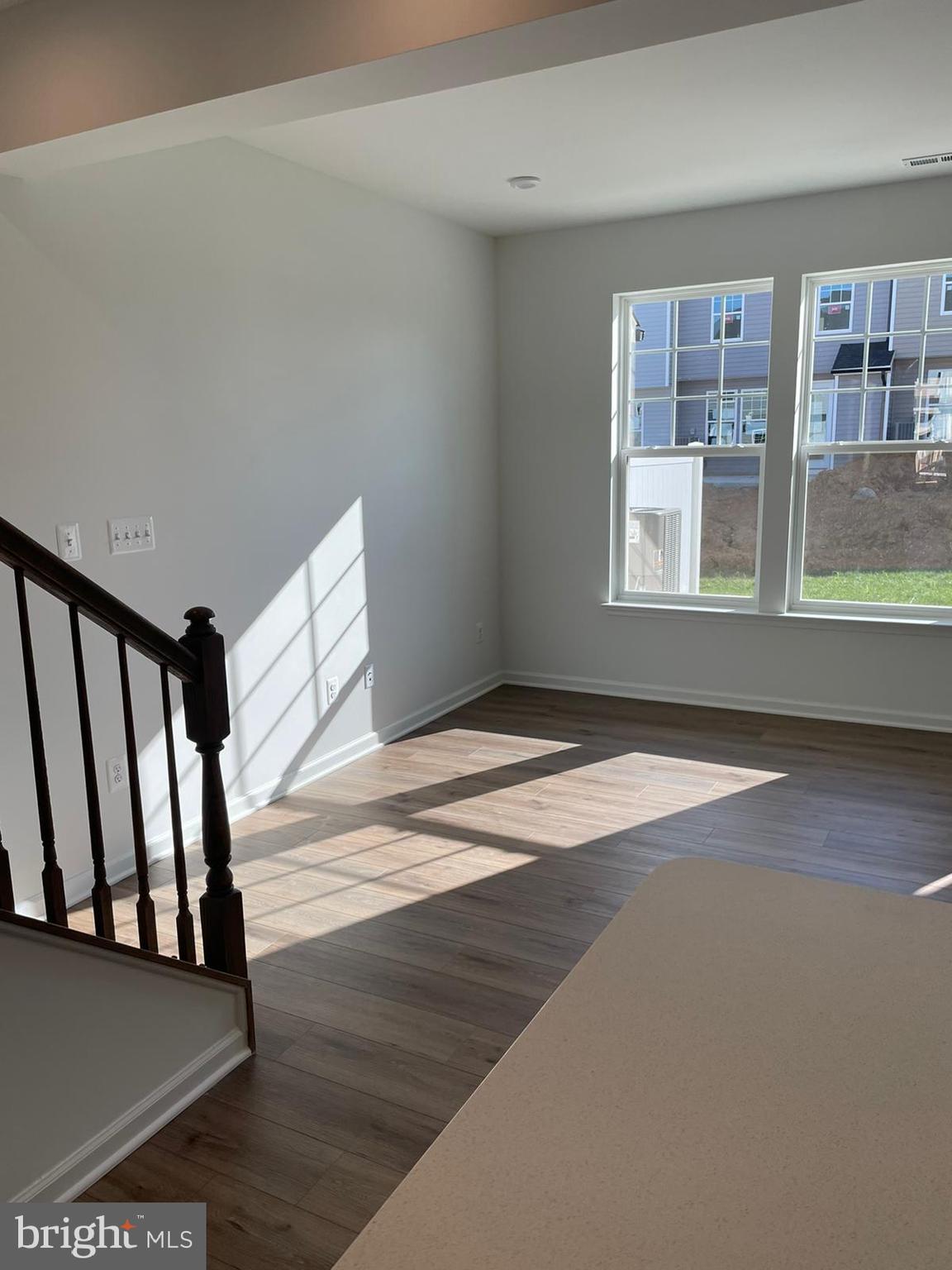 KING'S CROSSING - Residential Lease