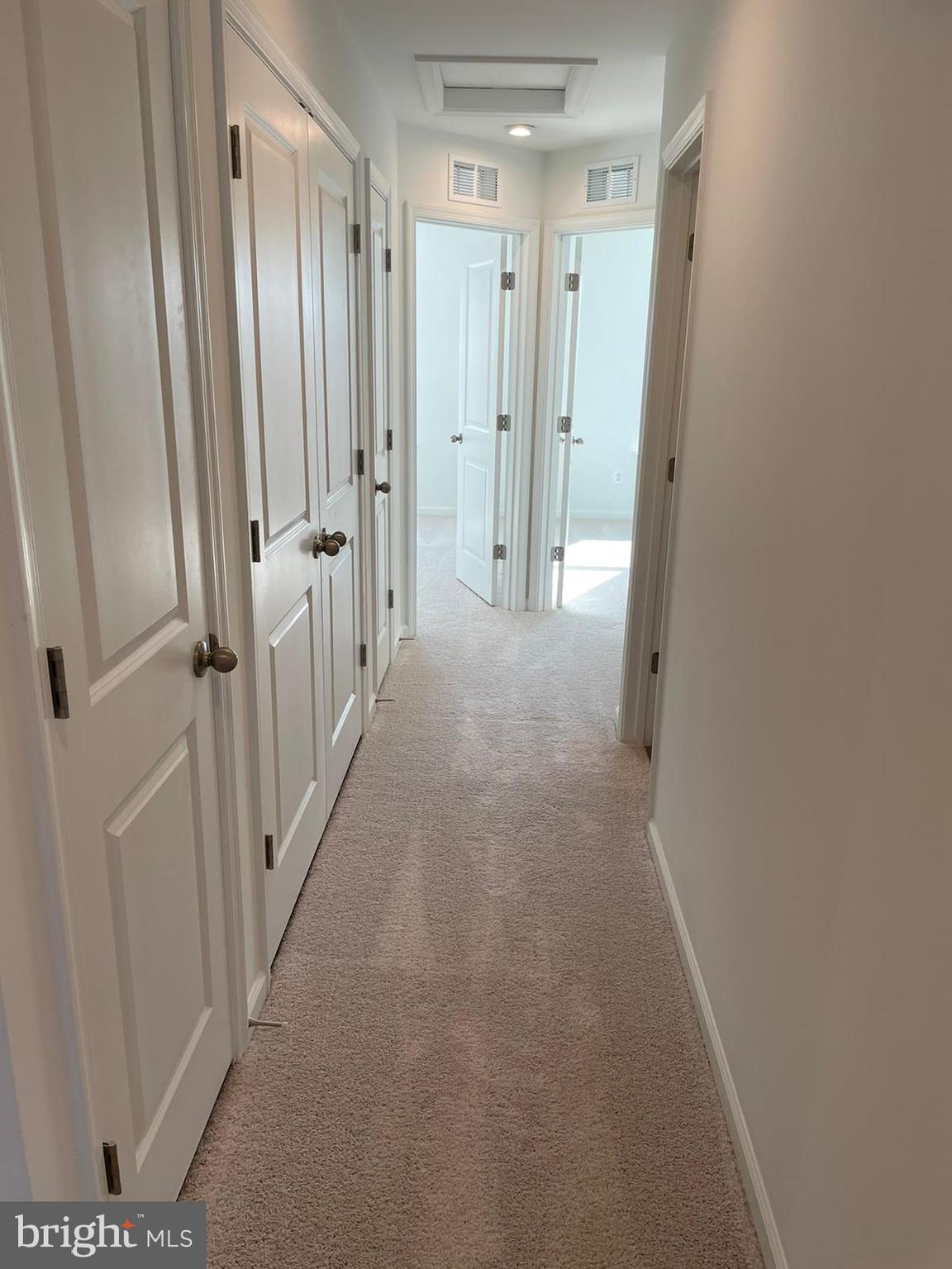 KING'S CROSSING - Residential Lease