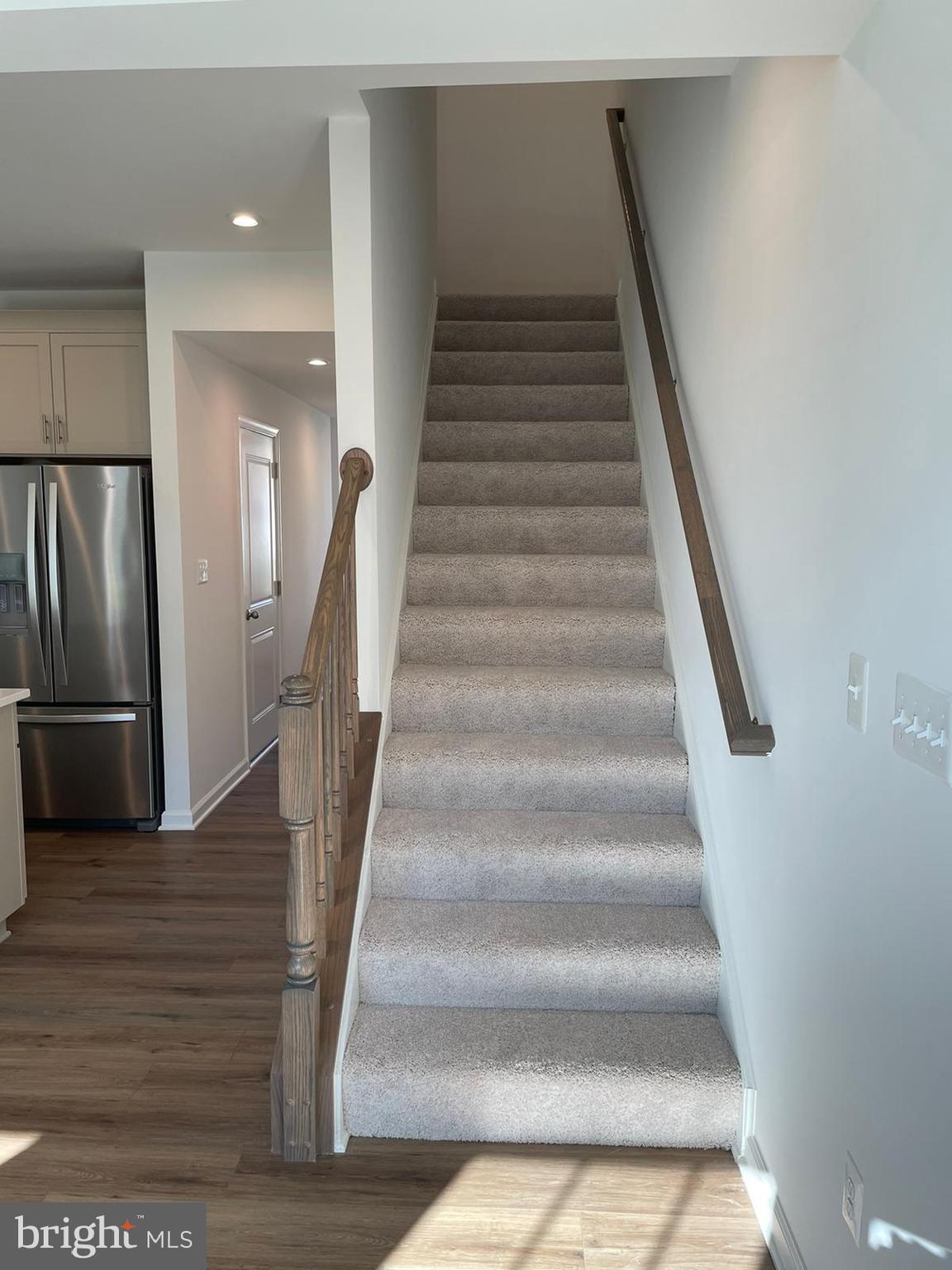 KING'S CROSSING - Residential Lease