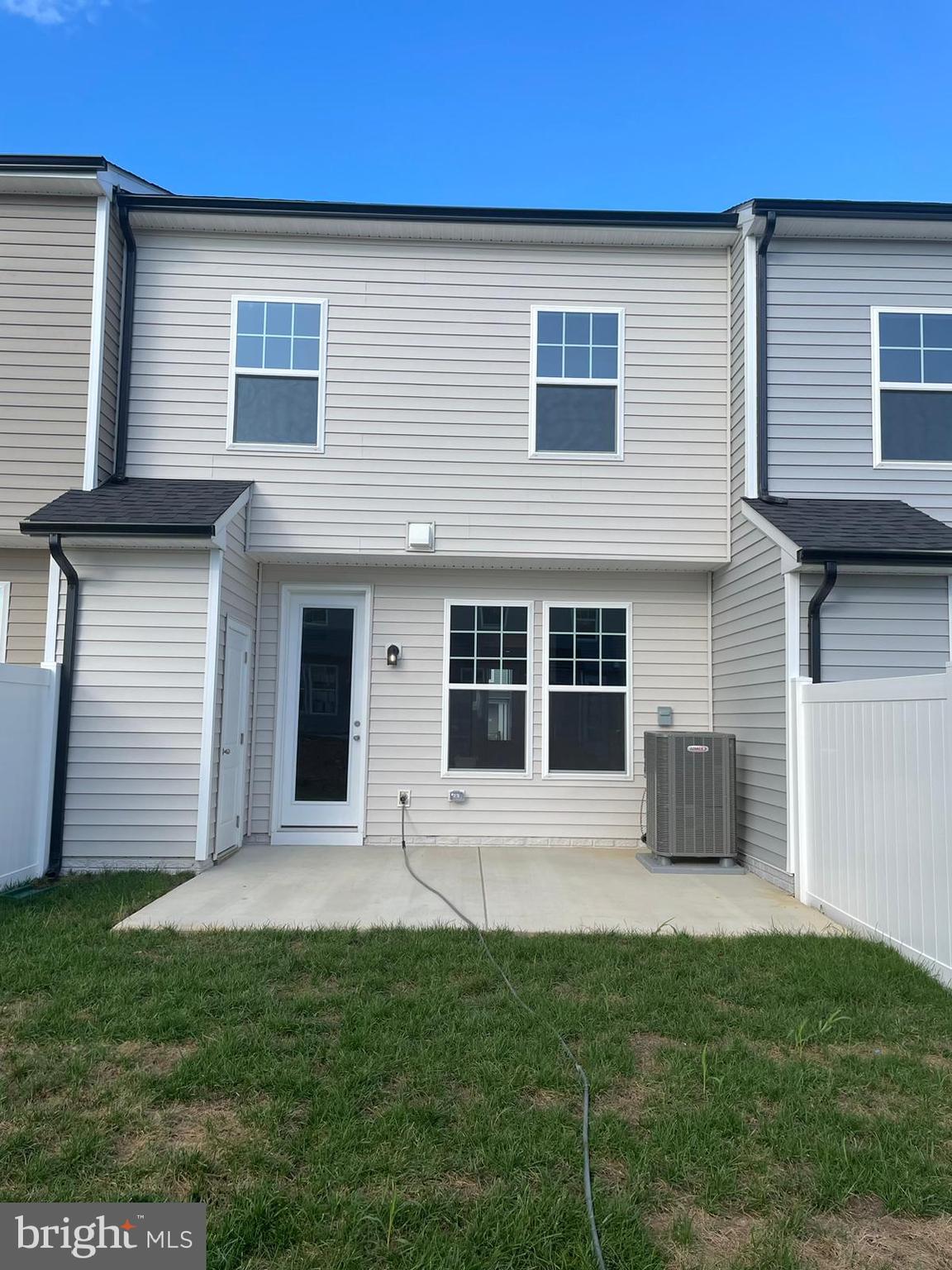 KING'S CROSSING - Residential Lease