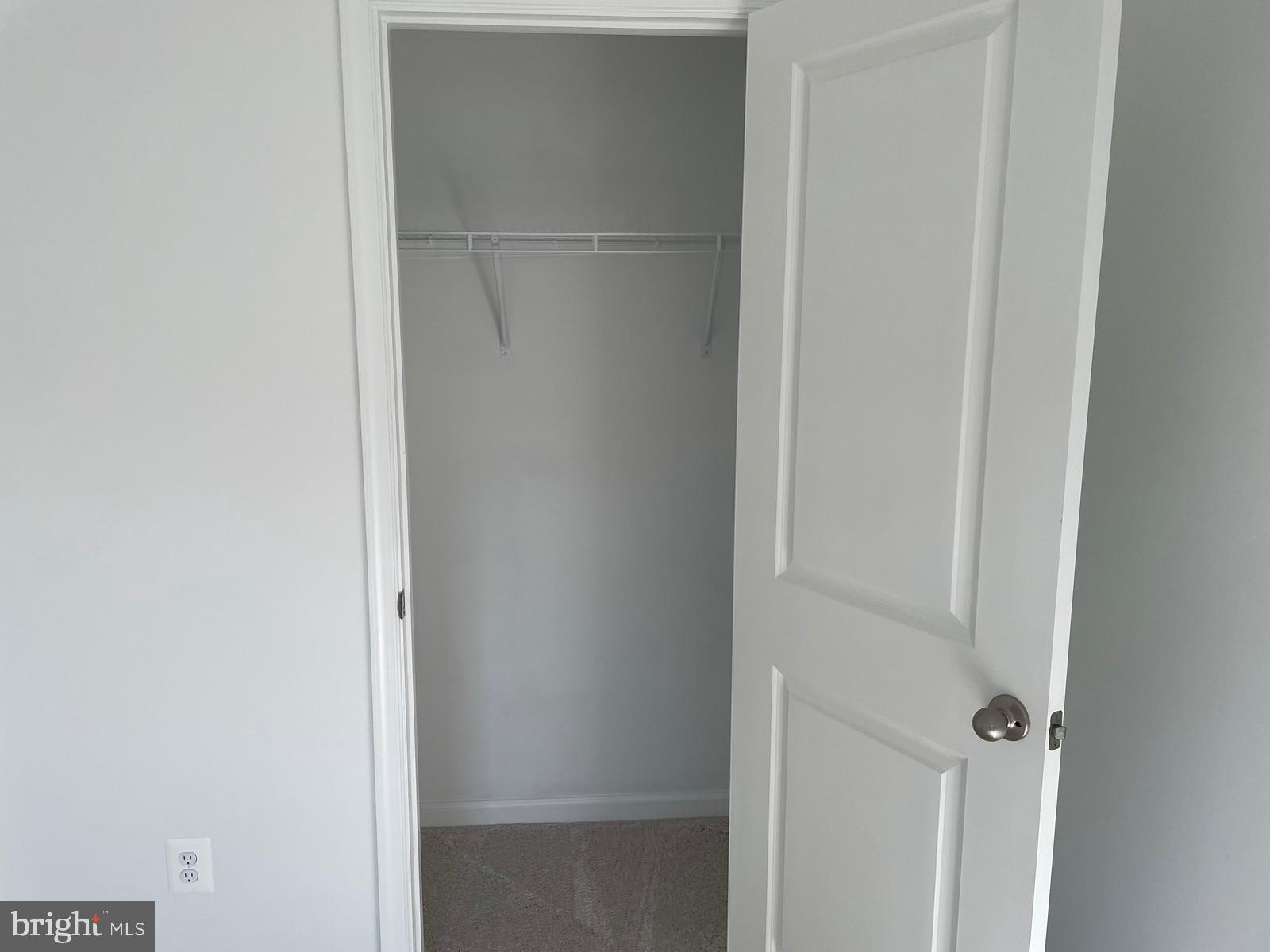 KING'S CROSSING - Residential Lease