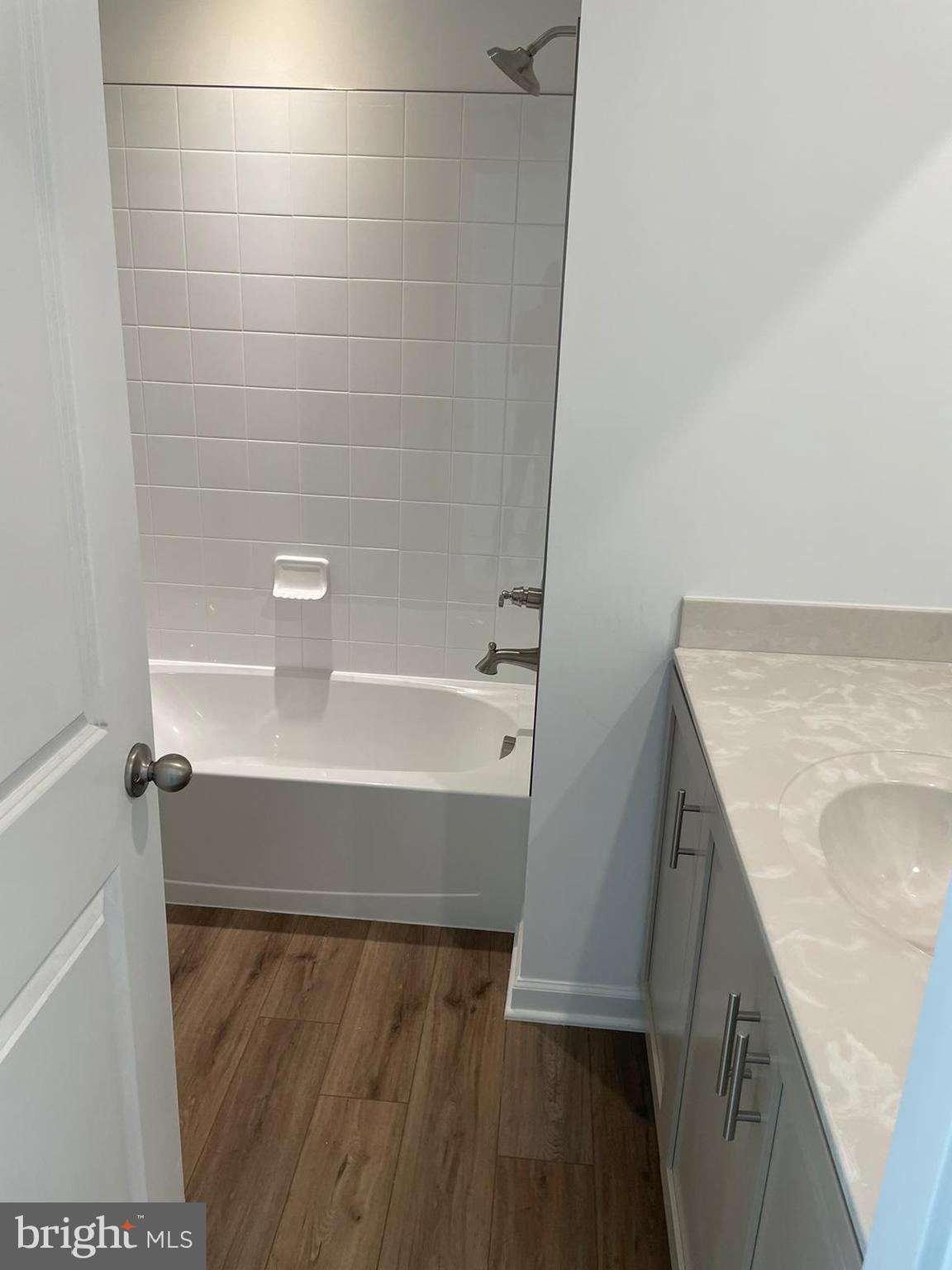 KING'S CROSSING - Residential Lease