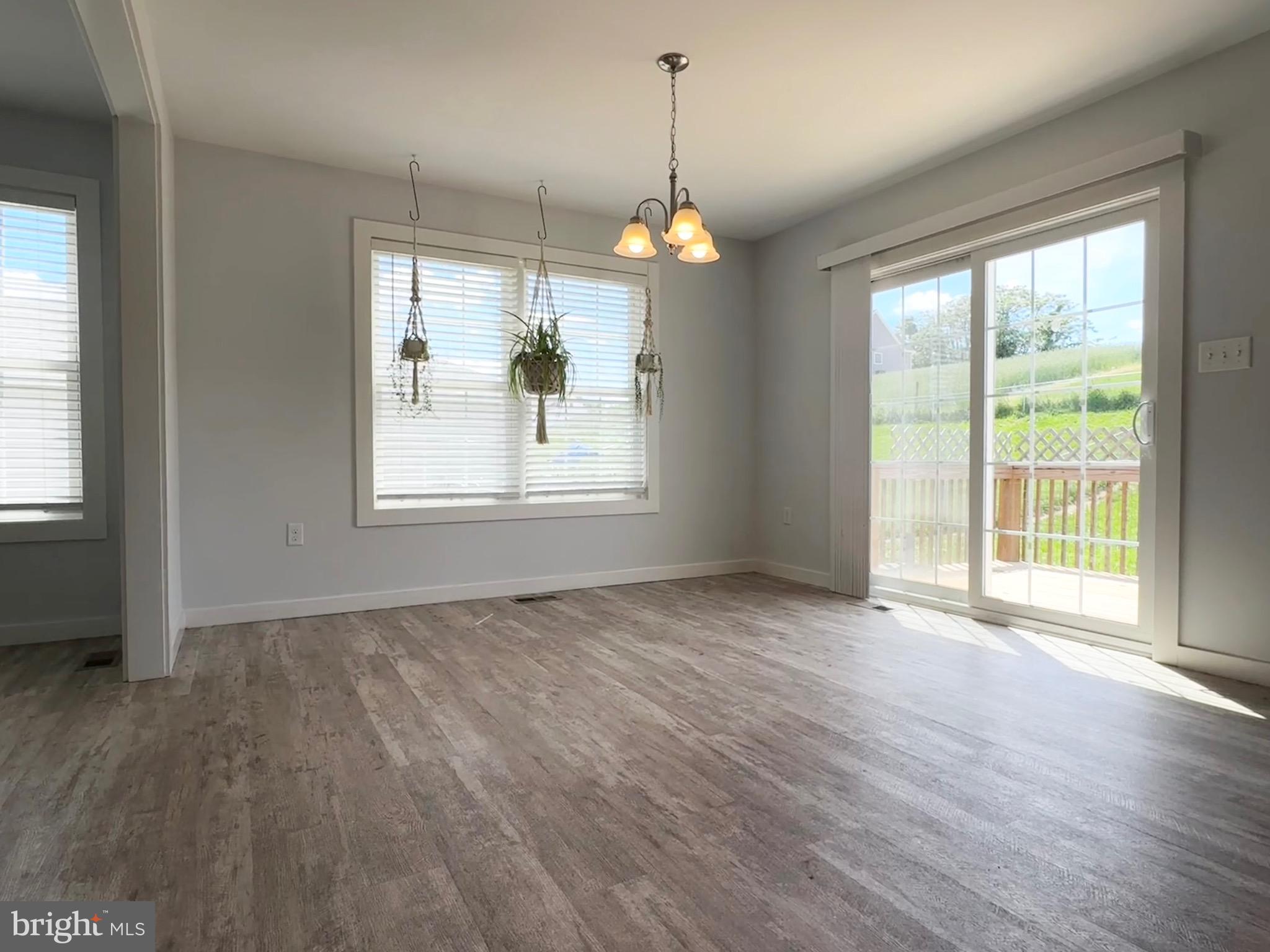 PEBBLE RIDGE - Residential