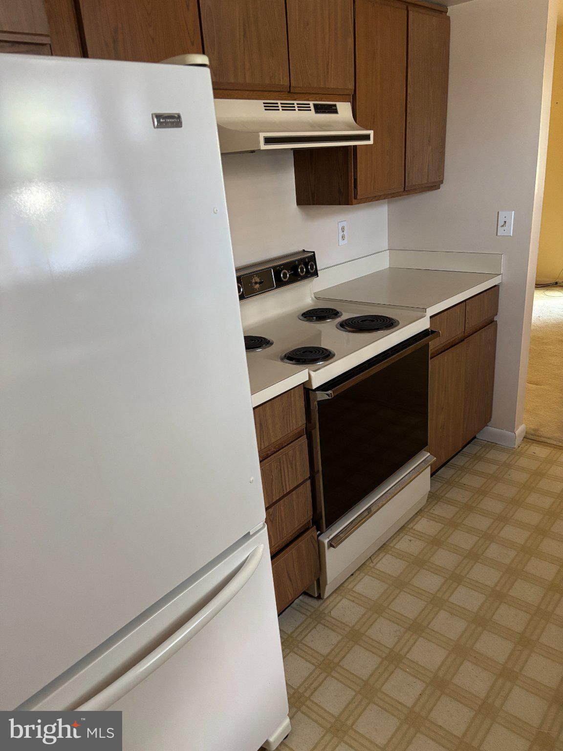 606 LONDONTOWN ROAD, EDGEWATER, MD, 21037 606 LONDONTOWN ROAD