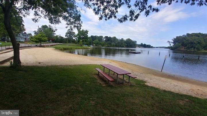 606 LONDONTOWN ROAD, EDGEWATER, MD, 21037 606 LONDONTOWN ROAD