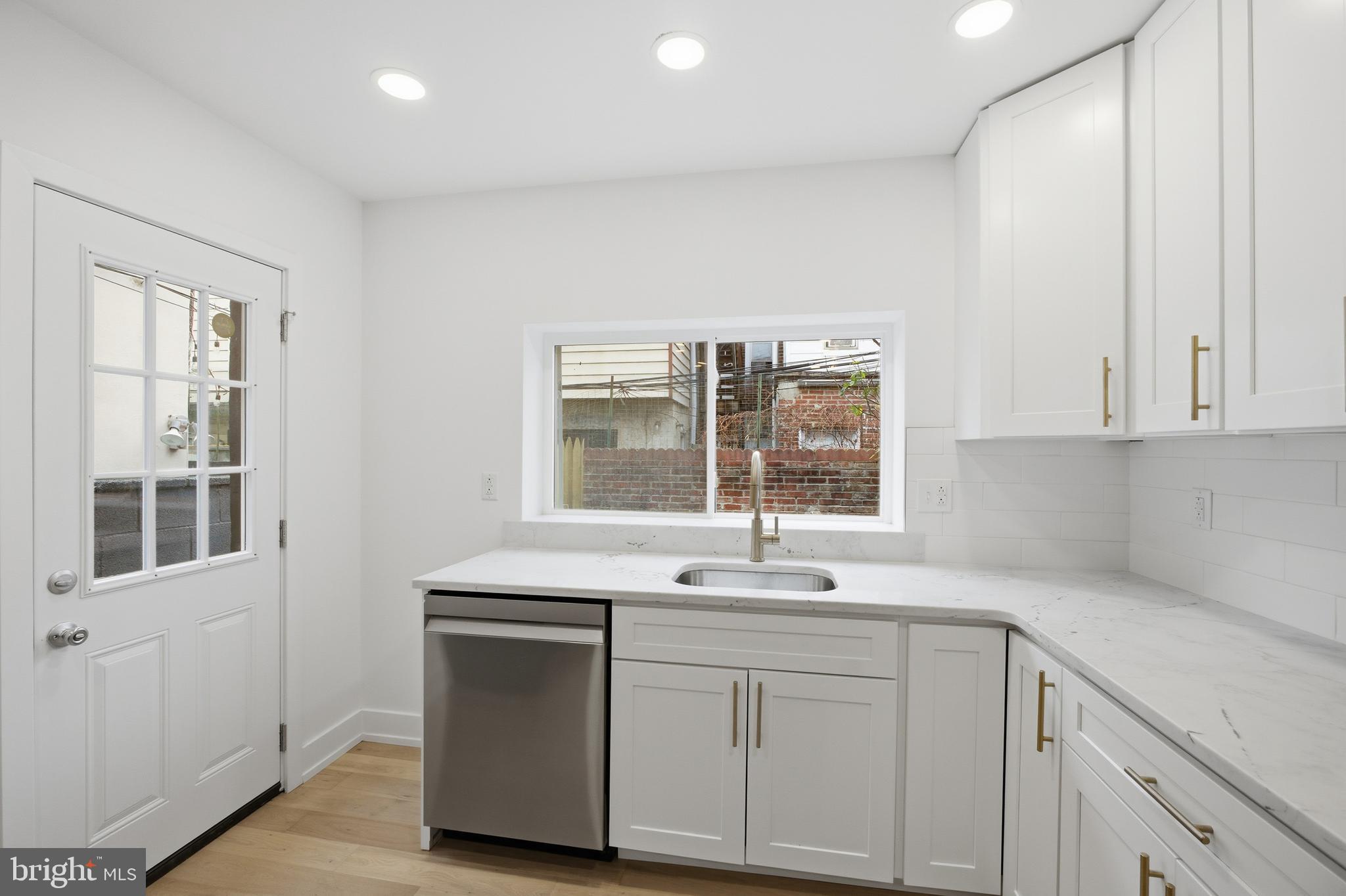 EAST PASSYUNK CROSSING - Residential