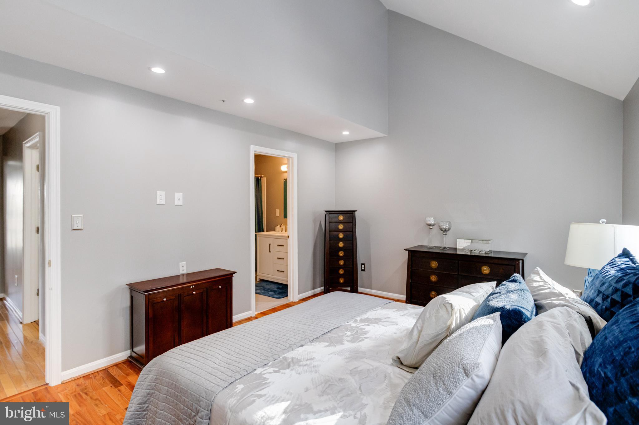 OWINGS MILLS NEW TOWN - Residential