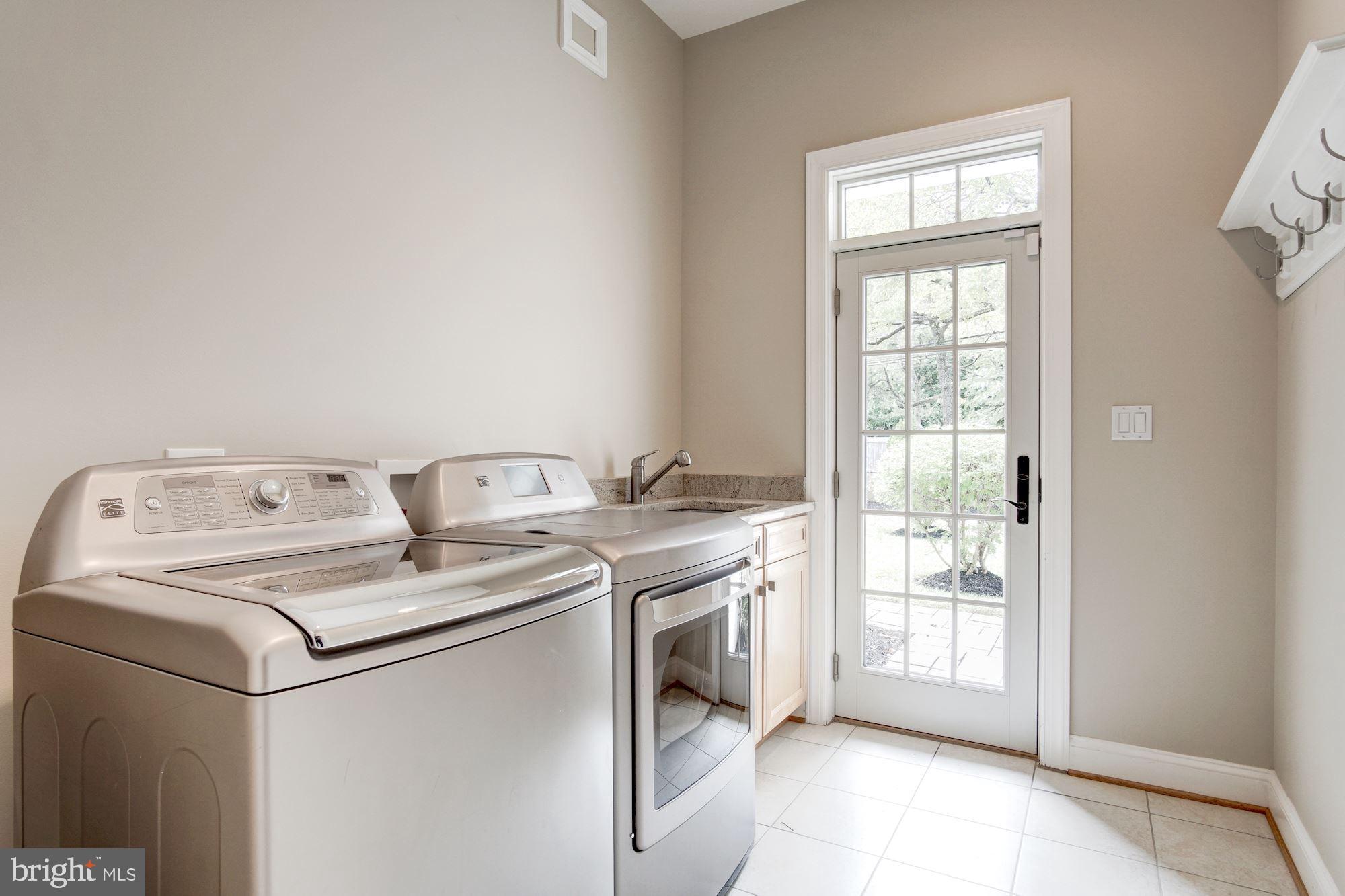 ALTA VISTA GARDENS - Residential