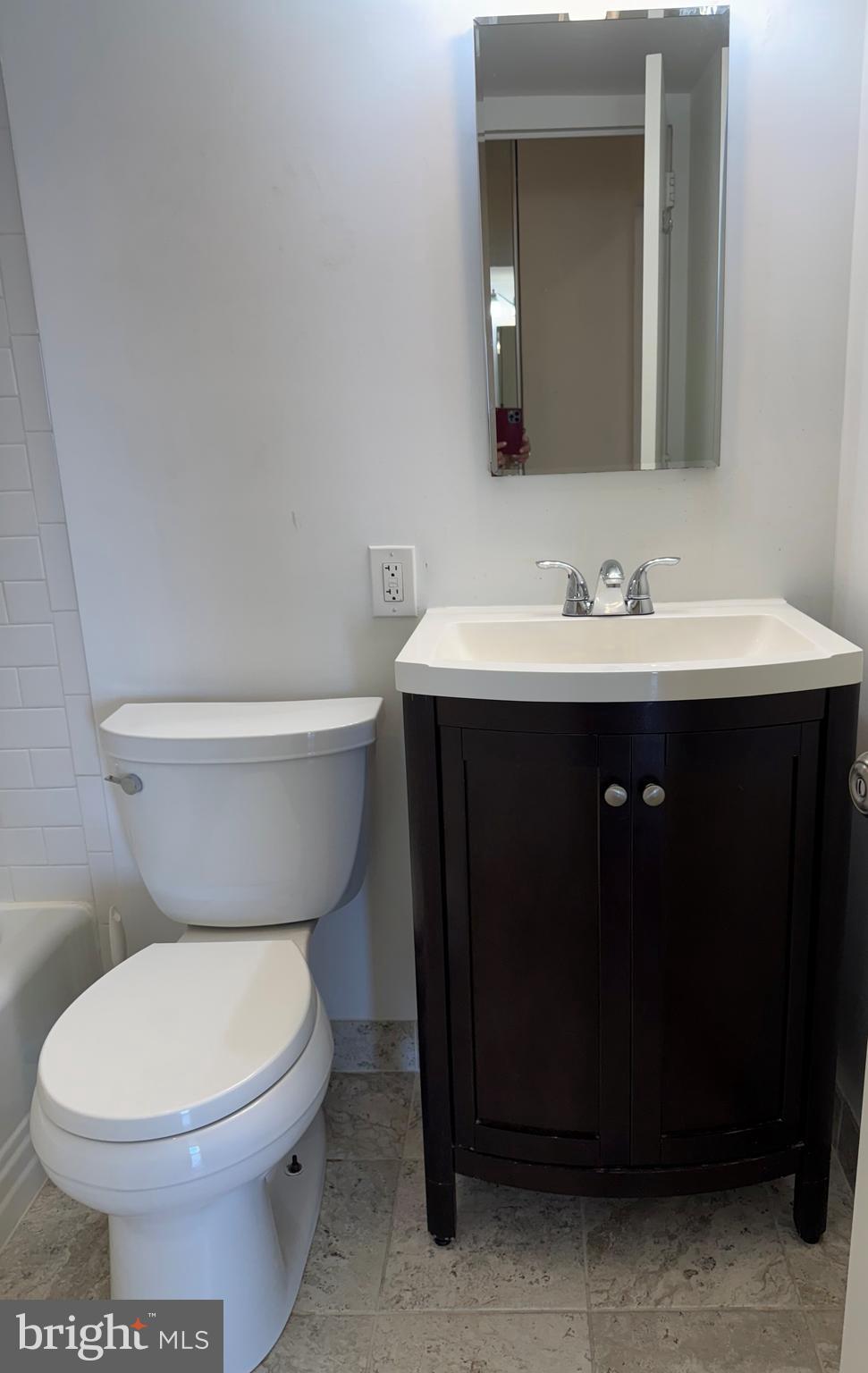 SOCIETY HILL - Residential Lease