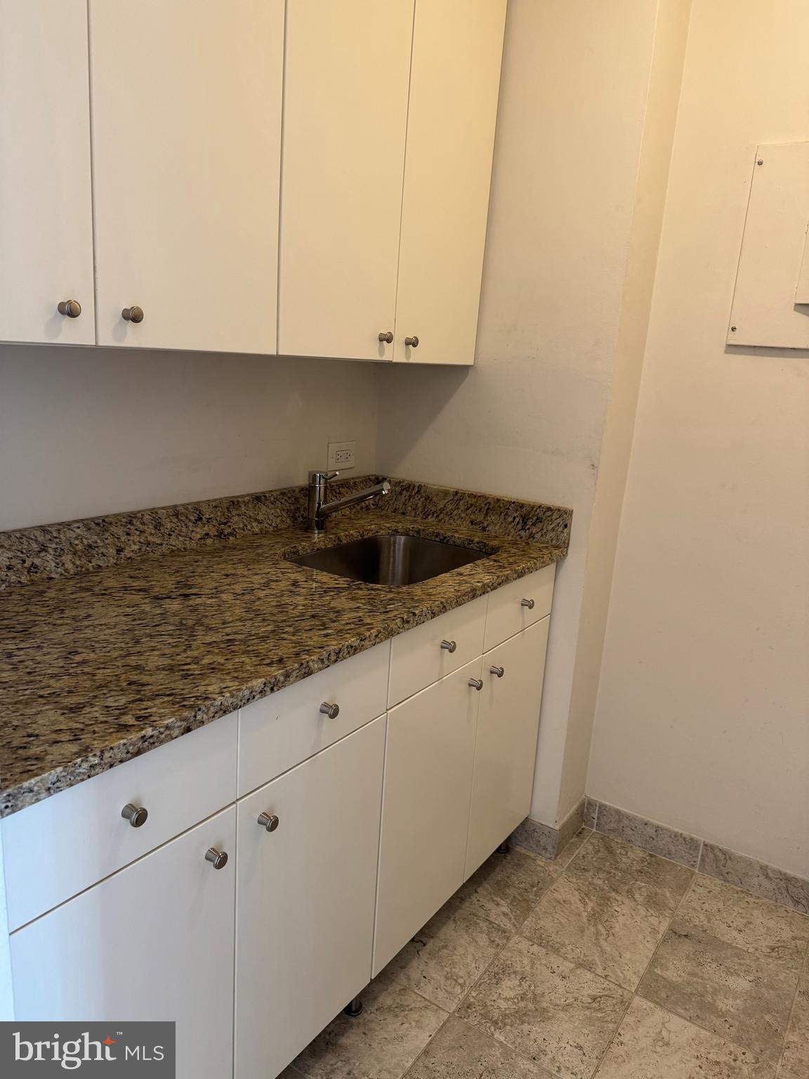 SOCIETY HILL - Residential Lease