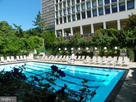 SOCIETY HILL - Residential Lease