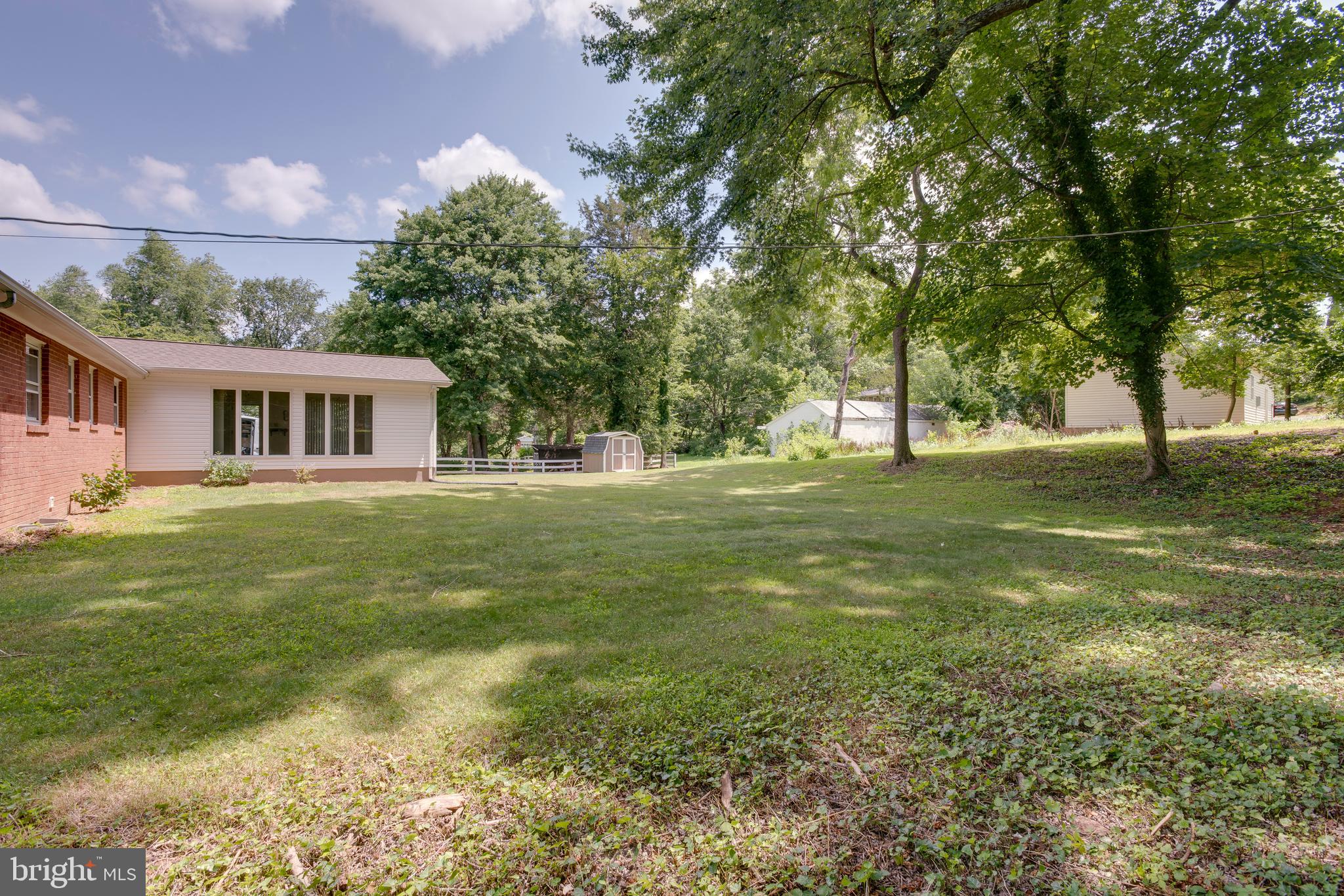 BROKEN HILLS - Residential