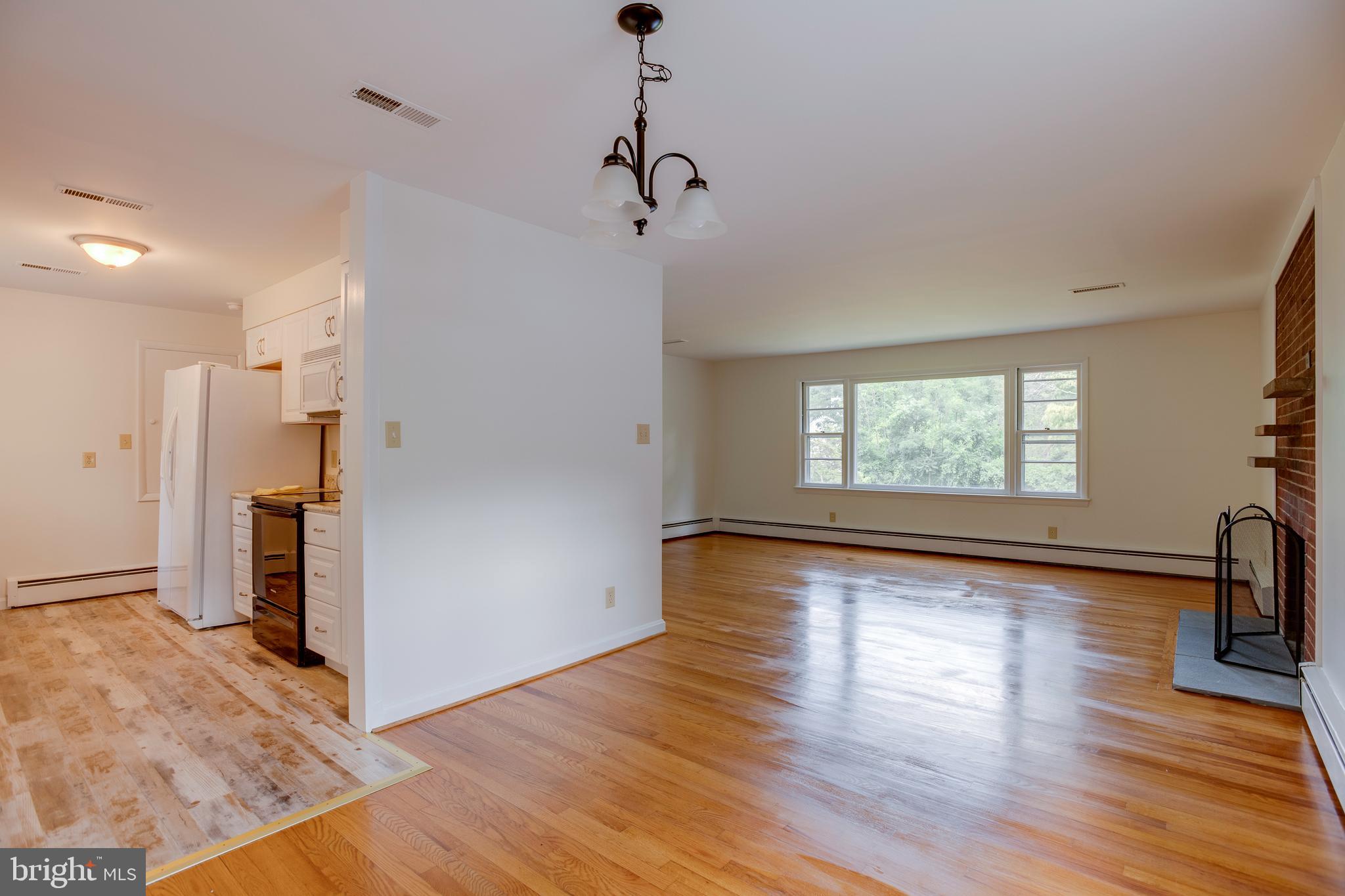 BROKEN HILLS - Residential