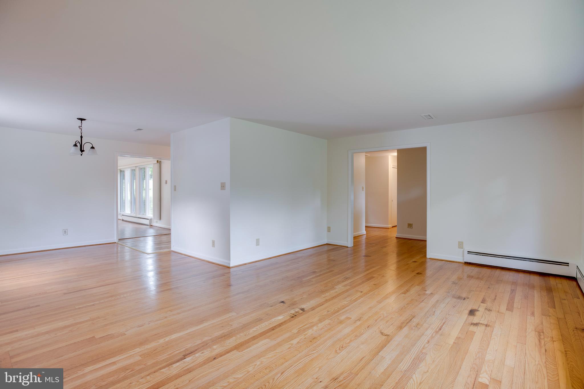 BROKEN HILLS - Residential