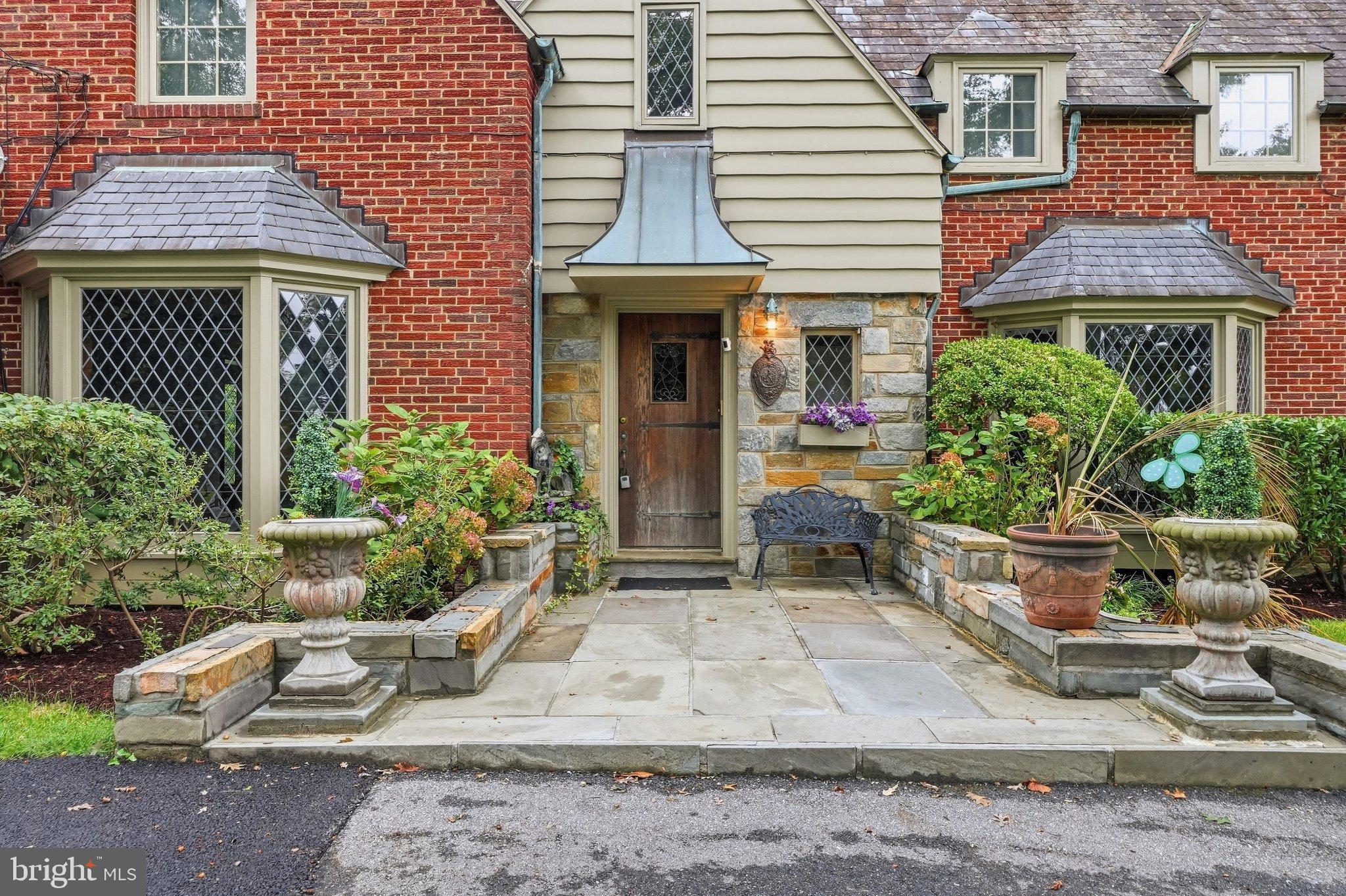 10601 SWEETBRIAR PARKWAY