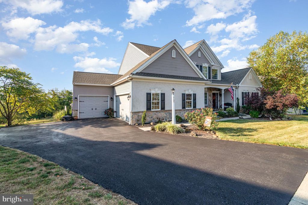 Photo of 764 Cattail Drive, HARRISBURG, PA 17111 (MLS # PADA2049648)