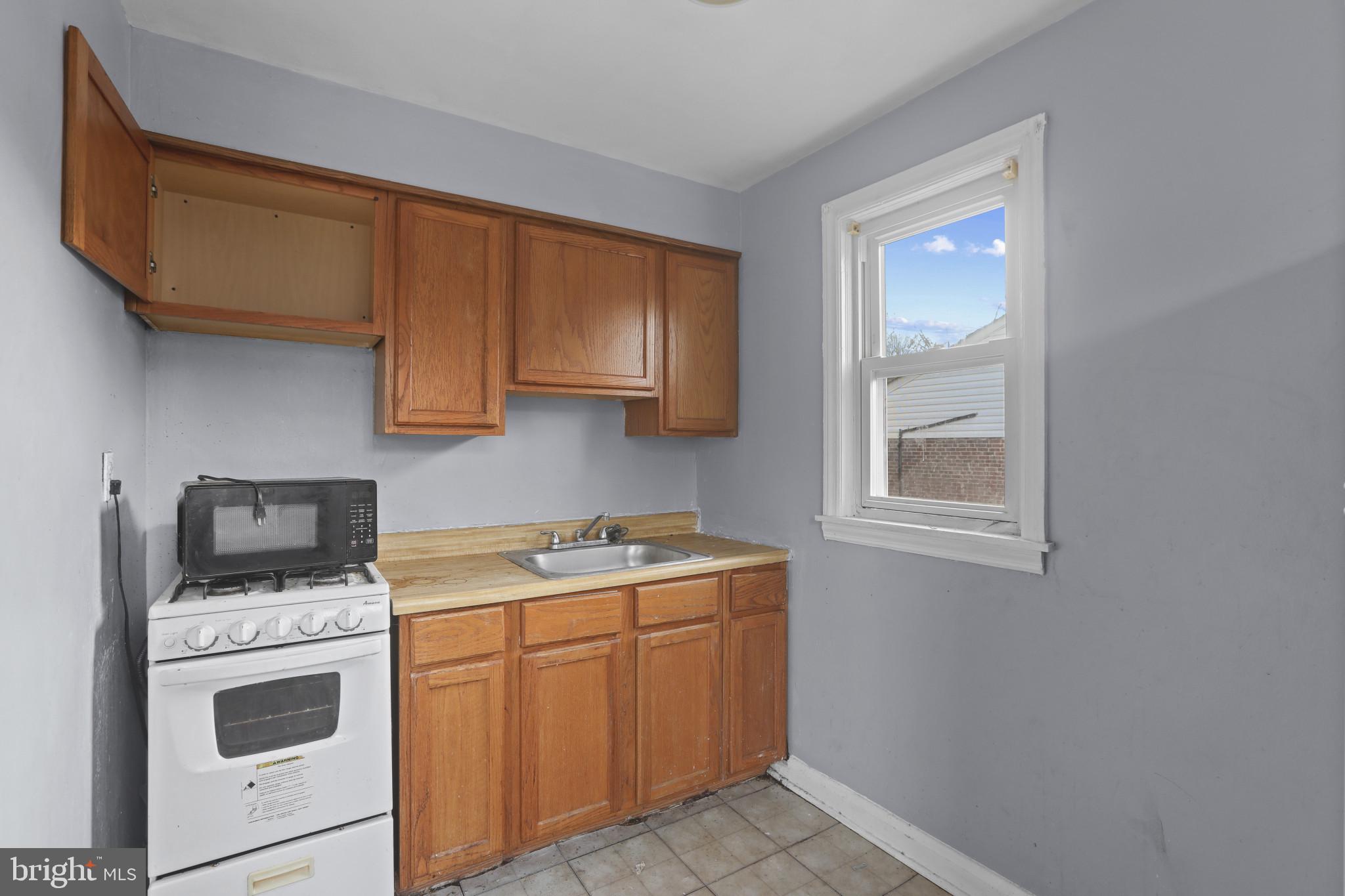 WEST FOREST PARK - Residential