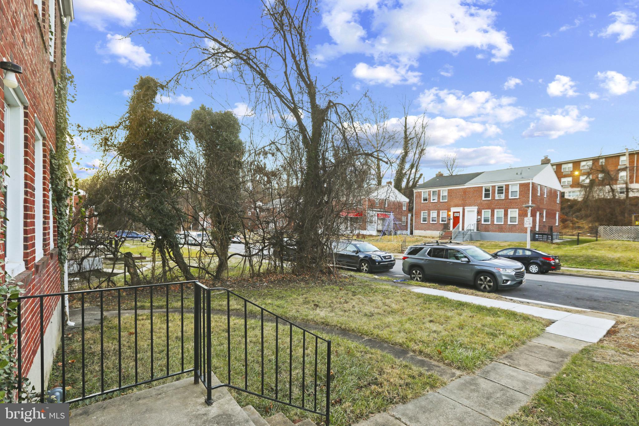 WEST FOREST PARK - Residential