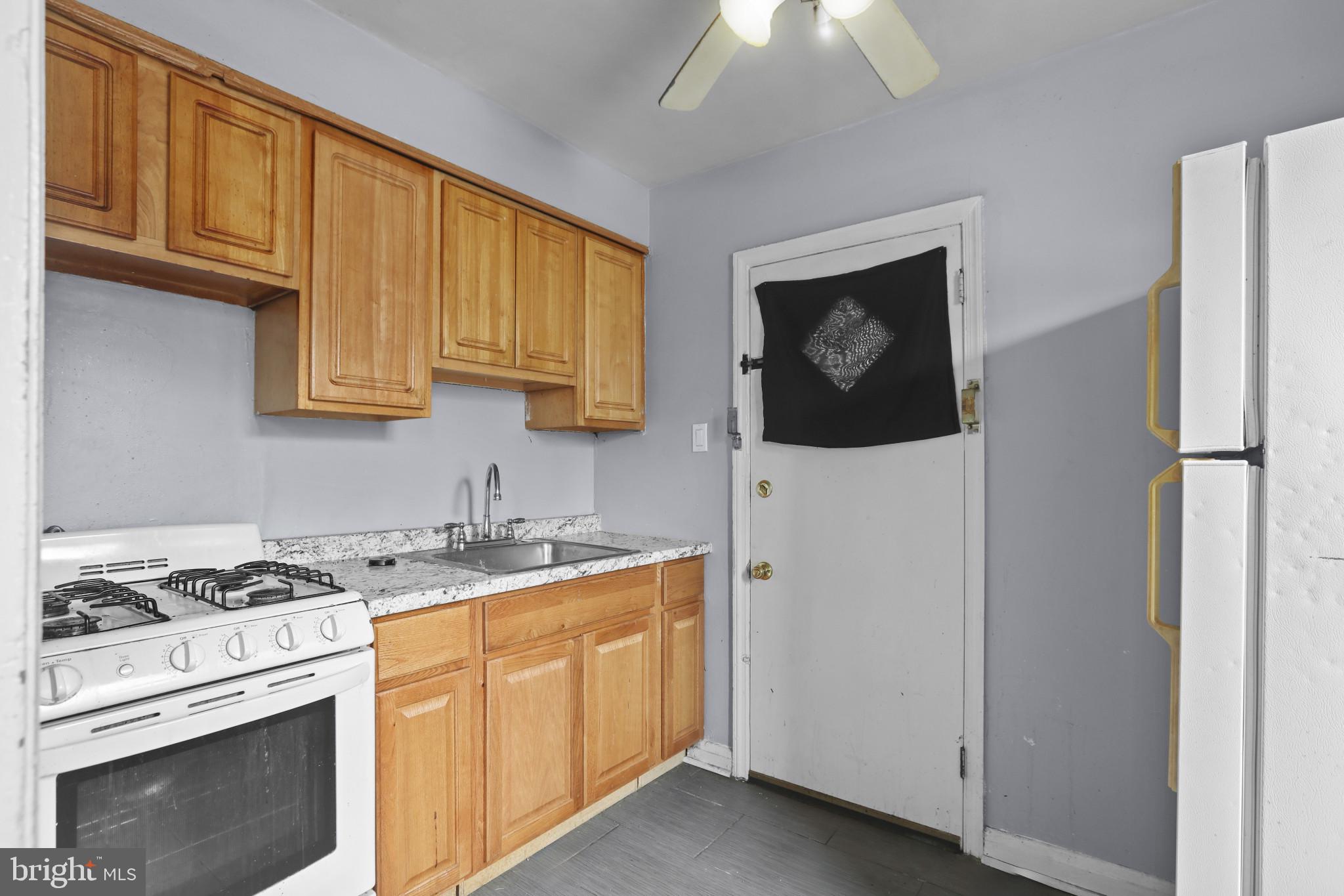 WEST FOREST PARK - Residential