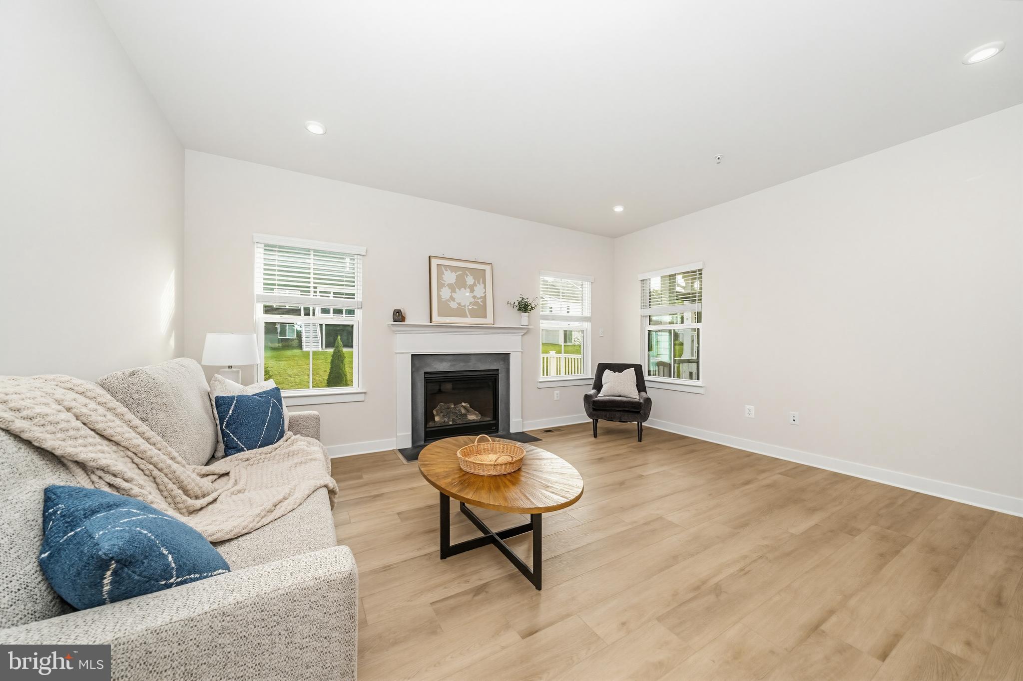 TWO RIVERS - Residential