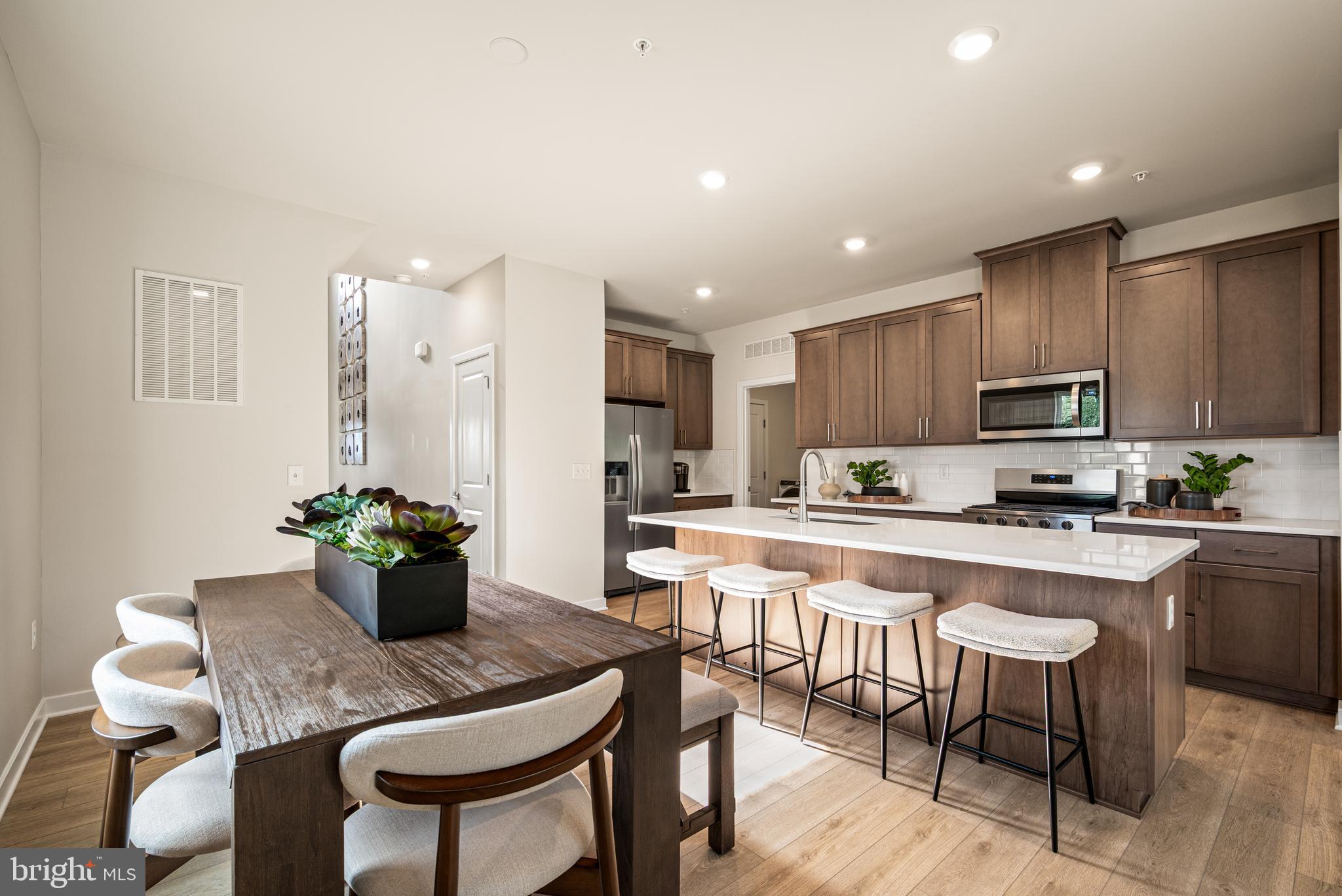 RIVERBEND - Residential