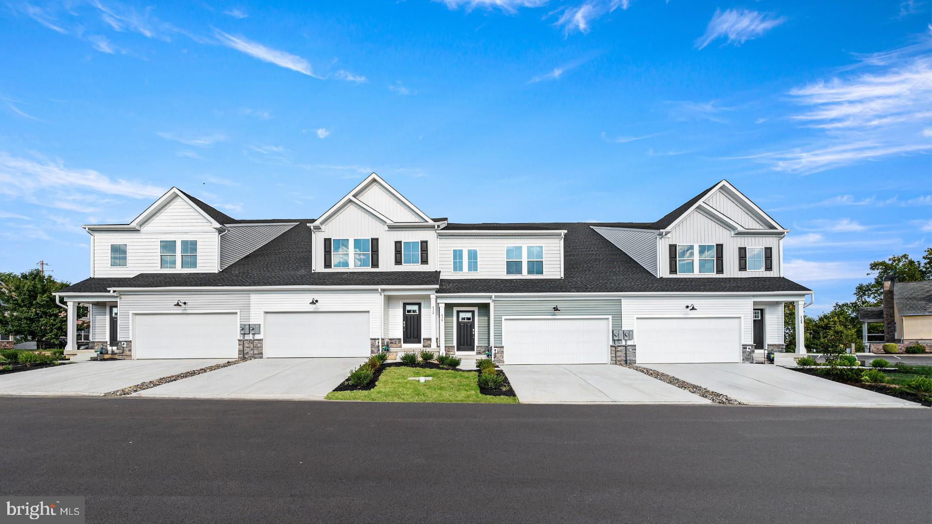 RIVERBEND - Residential
