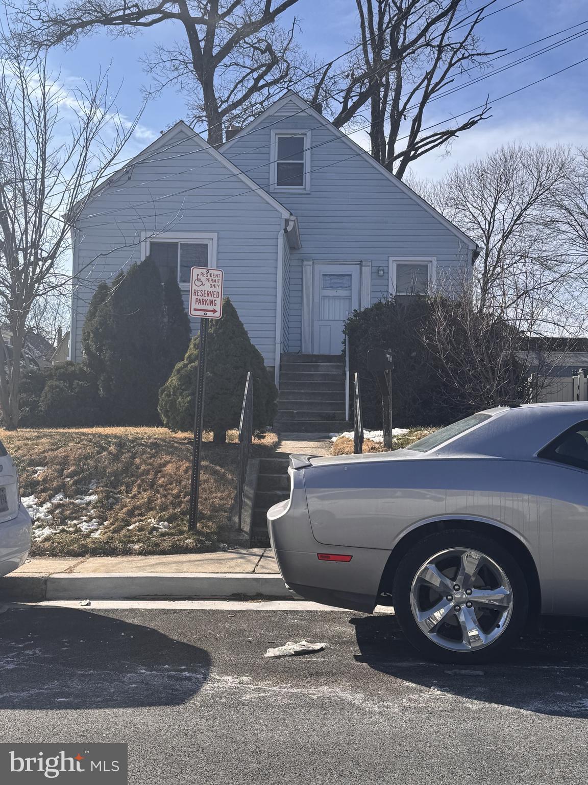 **SHORT SALE** LIST PRICE APPROVED**Property needs work and updating** Being sold as-is and subject to third-party approval. Property will not be in broom-swept condition upon closing. Many items in property may convey with sale.