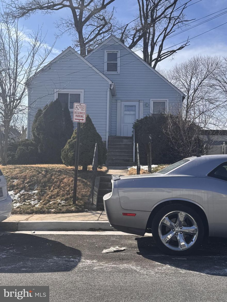 **SHORT SALE** LIST PRICE APPROVED**Property needs work and updating** Being sold as-is and subject to third-party approval. Property will not be in broom-swept condition upon closing. Many items in property may convey with sale.