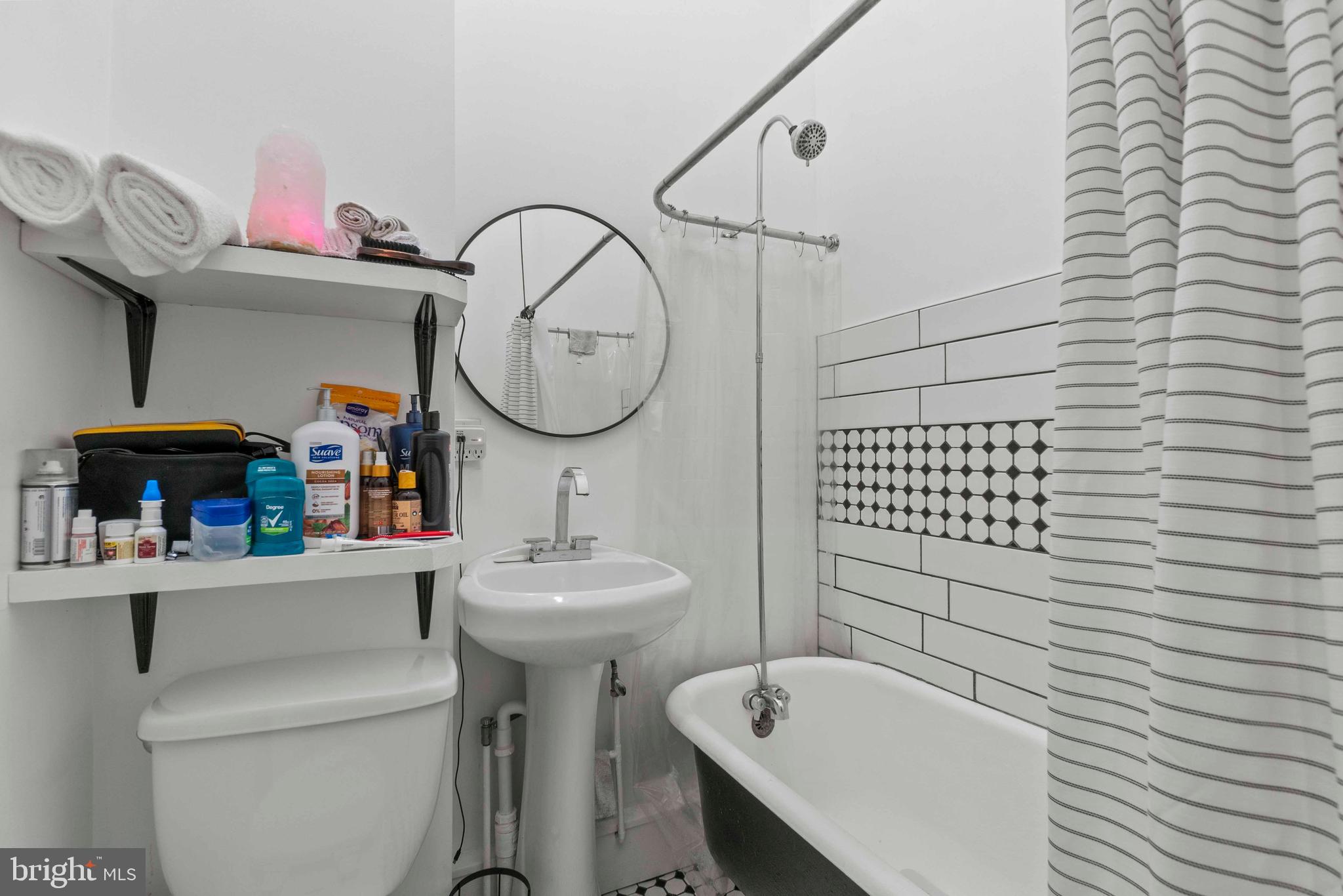 MADISON PARK HISTORIC DISTRICT - Commercial Sale