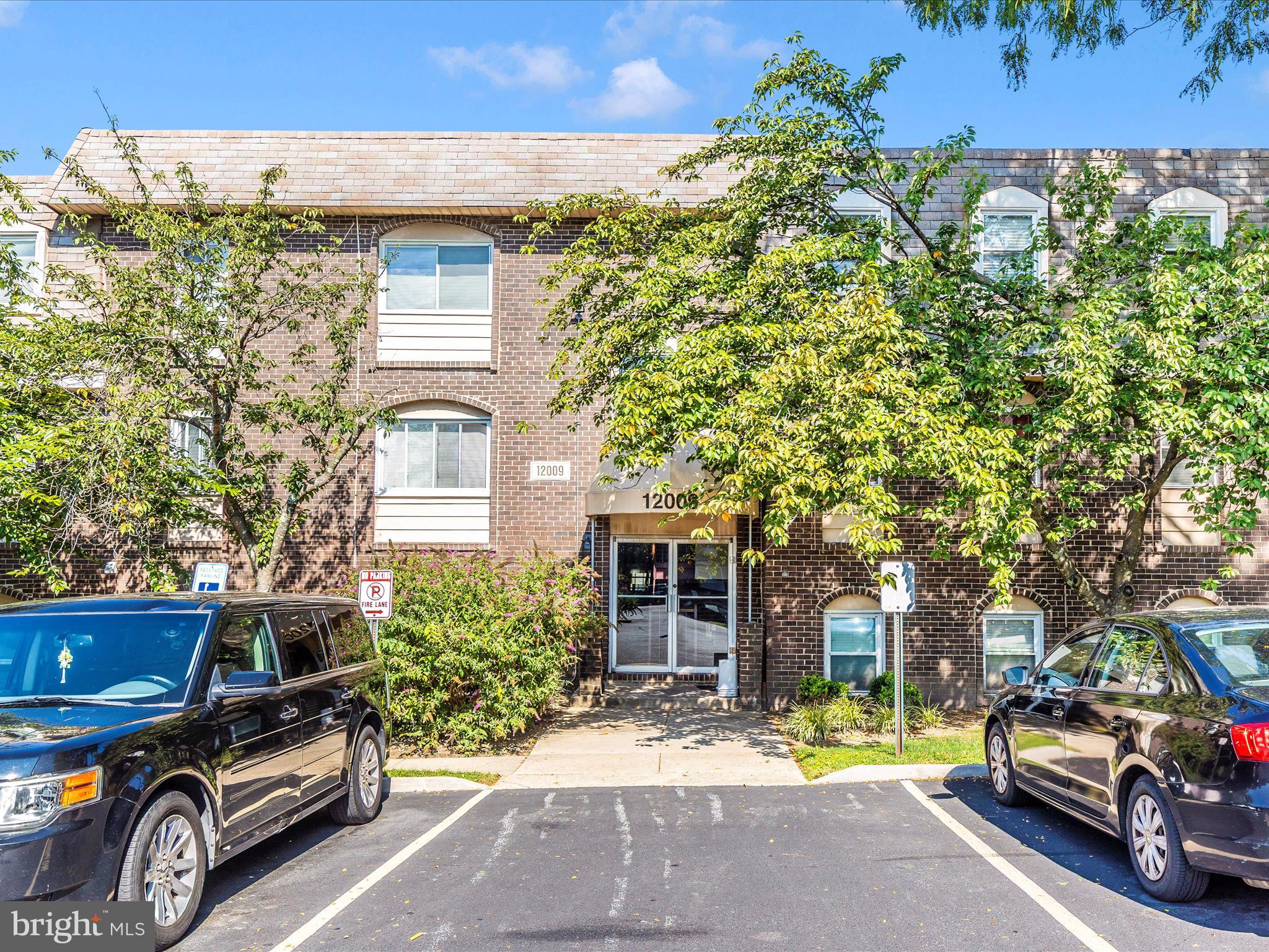 Welcome to this stylish and move-in ready 2-bedroom, 1.5-bath condo offering the perfect blend of comfort and convenience. Freshly painted with brand-new laminate flooring, this home is nestled in the sought-after Gardens at Owings Mills community.
Ideally located just off Franklin Blvd, between Reisterstown Road and I-795, you'll enjoy easy access to shopping, dining, and major commuter routes.
Step inside to discover a completely updated kitchen featuring modern stainless-steel appliances, ample cabinet storage, and generous counter space—perfect for both cooking and entertaining. The open and airy layout continues into the spacious living area, ideal for relaxing or hosting guests.
Whether you're a first-time home buyer, downsizing, or looking for a turnkey investment property, this condo has everything you need. Don’t miss out on this exceptional opportunity—schedule your tour today!
