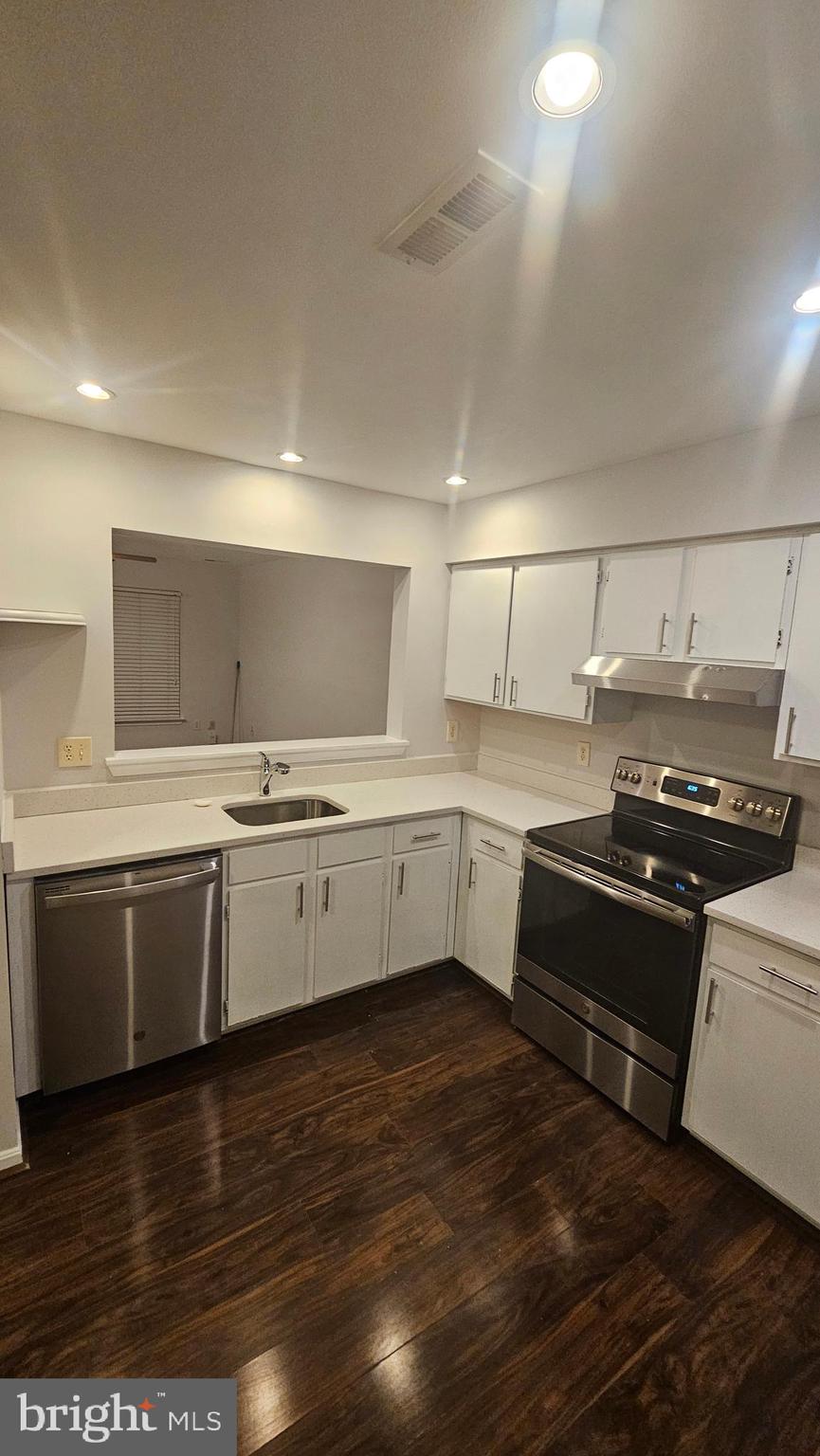 HOMELAND VILLAGE - Residential