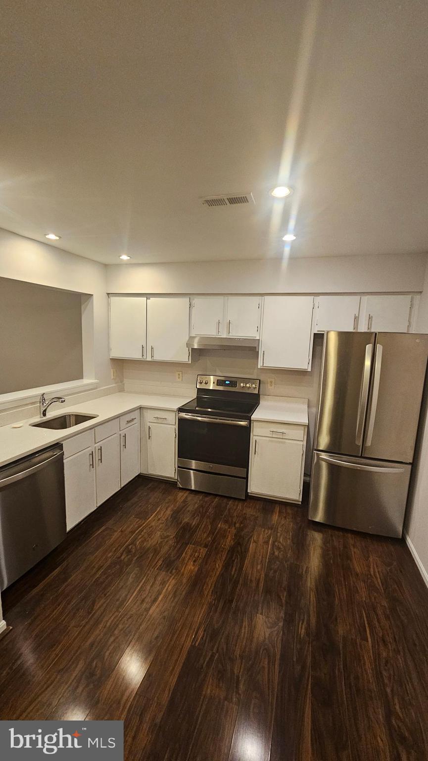 HOMELAND VILLAGE - Residential