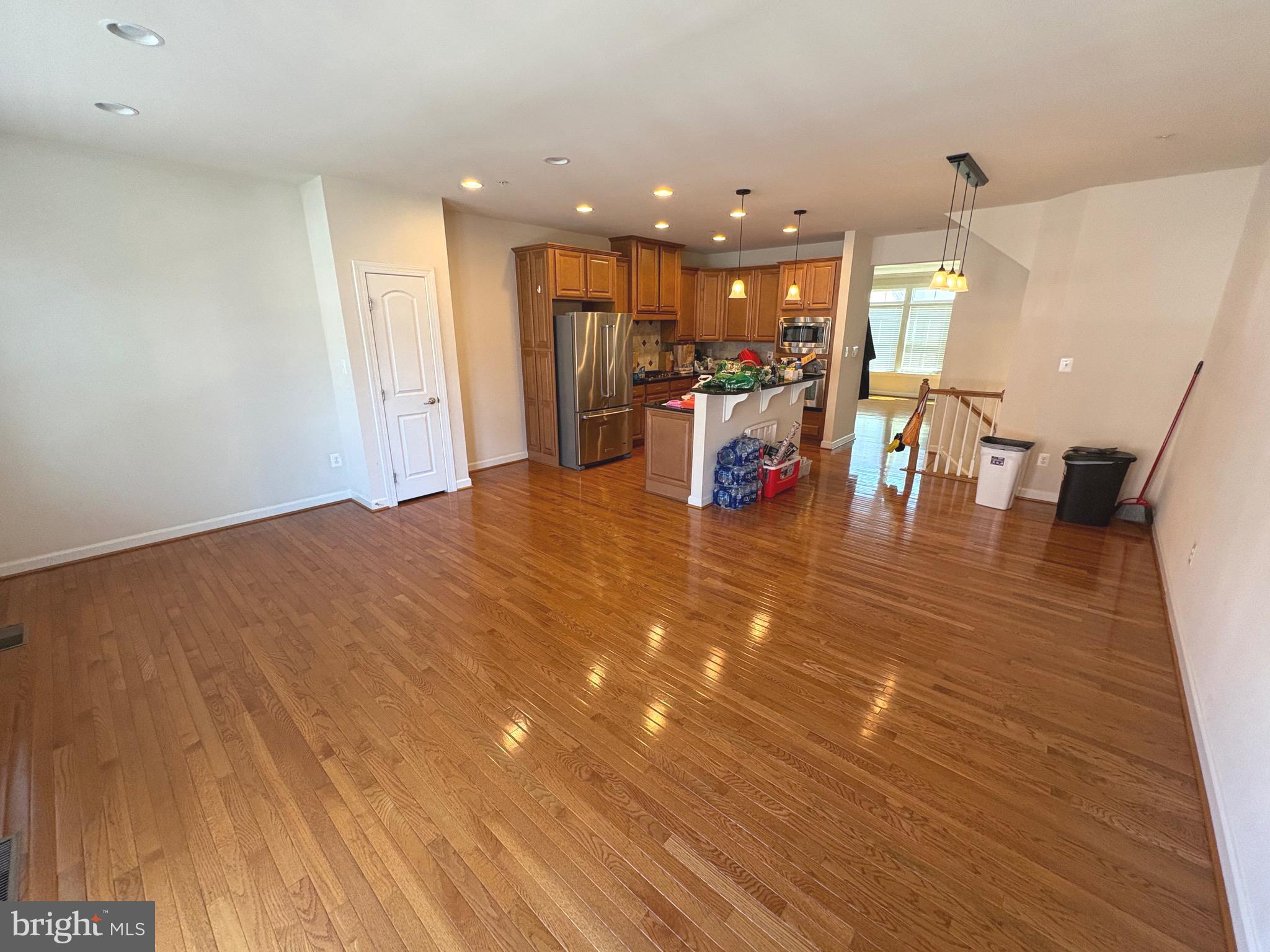 WATKINS MILL TOWN CENTER - Residential Lease