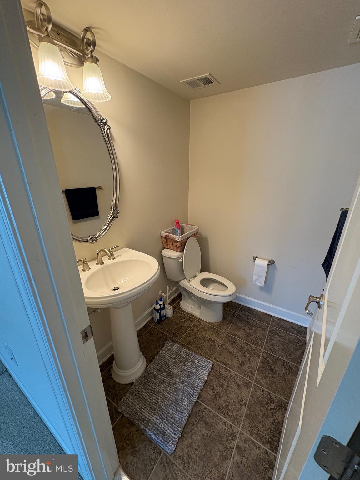 WATKINS MILL TOWN CENTER - Residential Lease