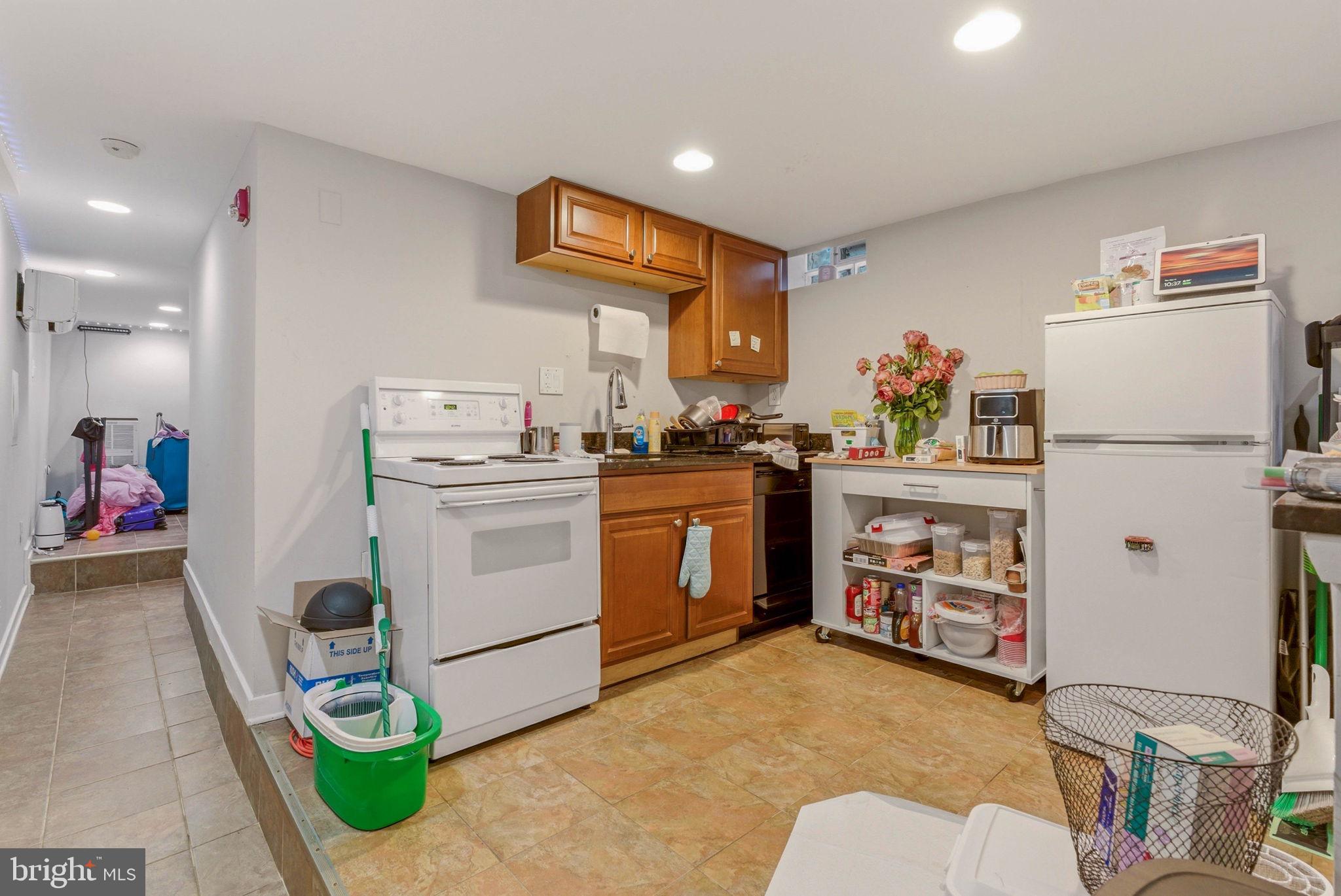 TEMPLE UNIVERSITY - Residential Income