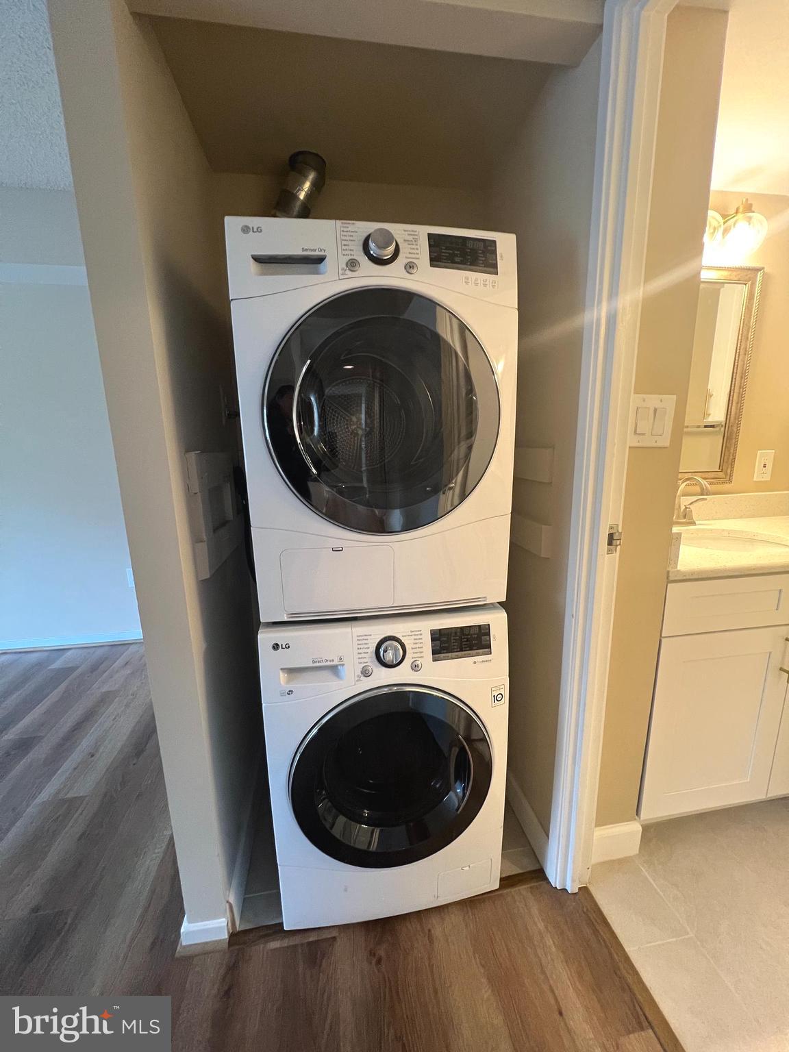 ROSSMOOR MUTUAL 22 CODM - Residential Lease