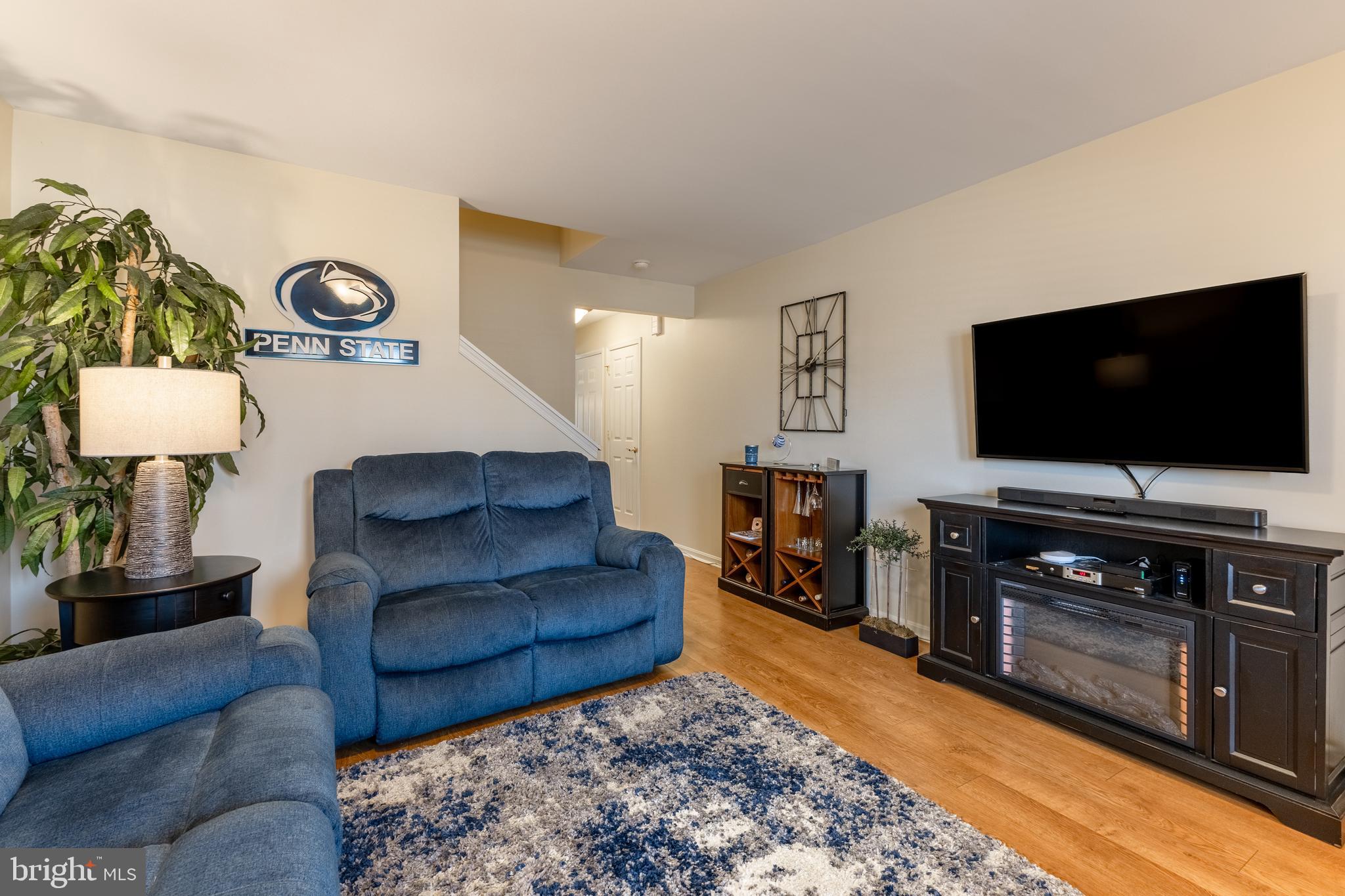 HOMECOMING RIDGE LL - Residential