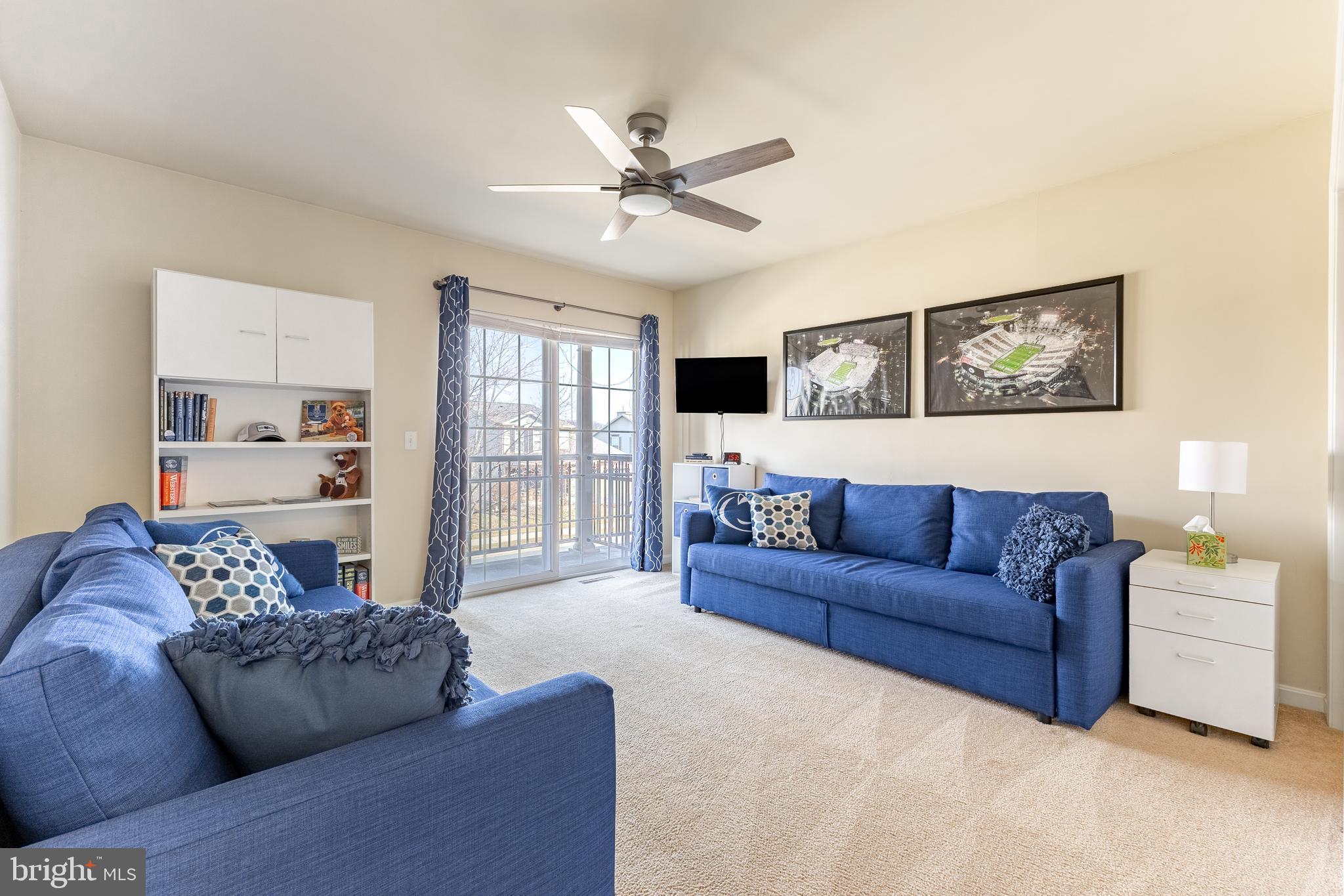 HOMECOMING RIDGE LL - Residential