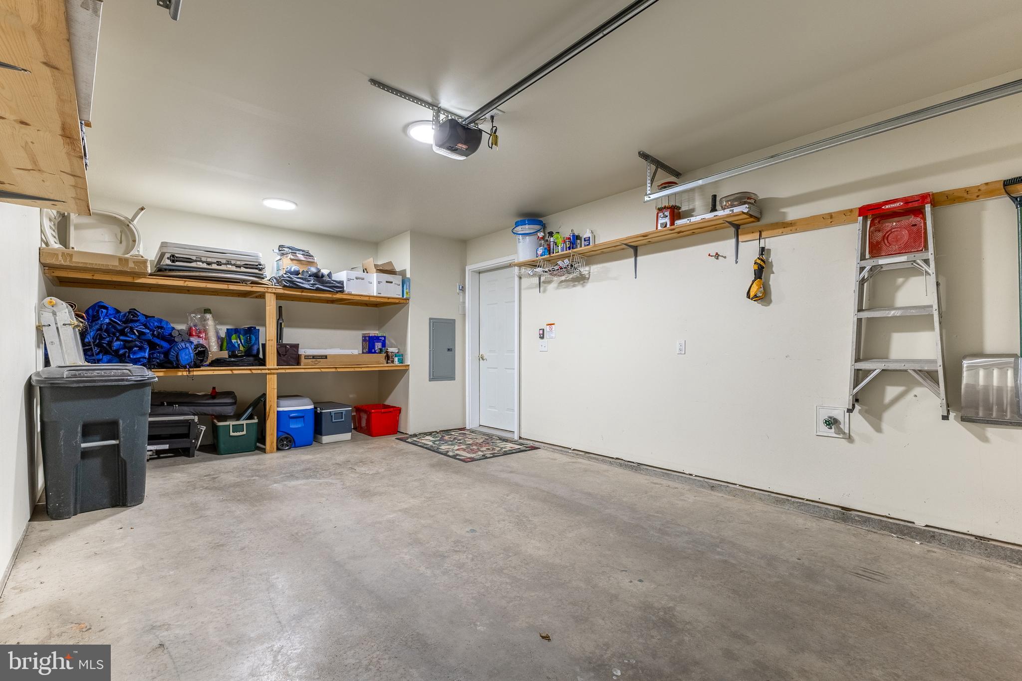 HOMECOMING RIDGE LL - Residential