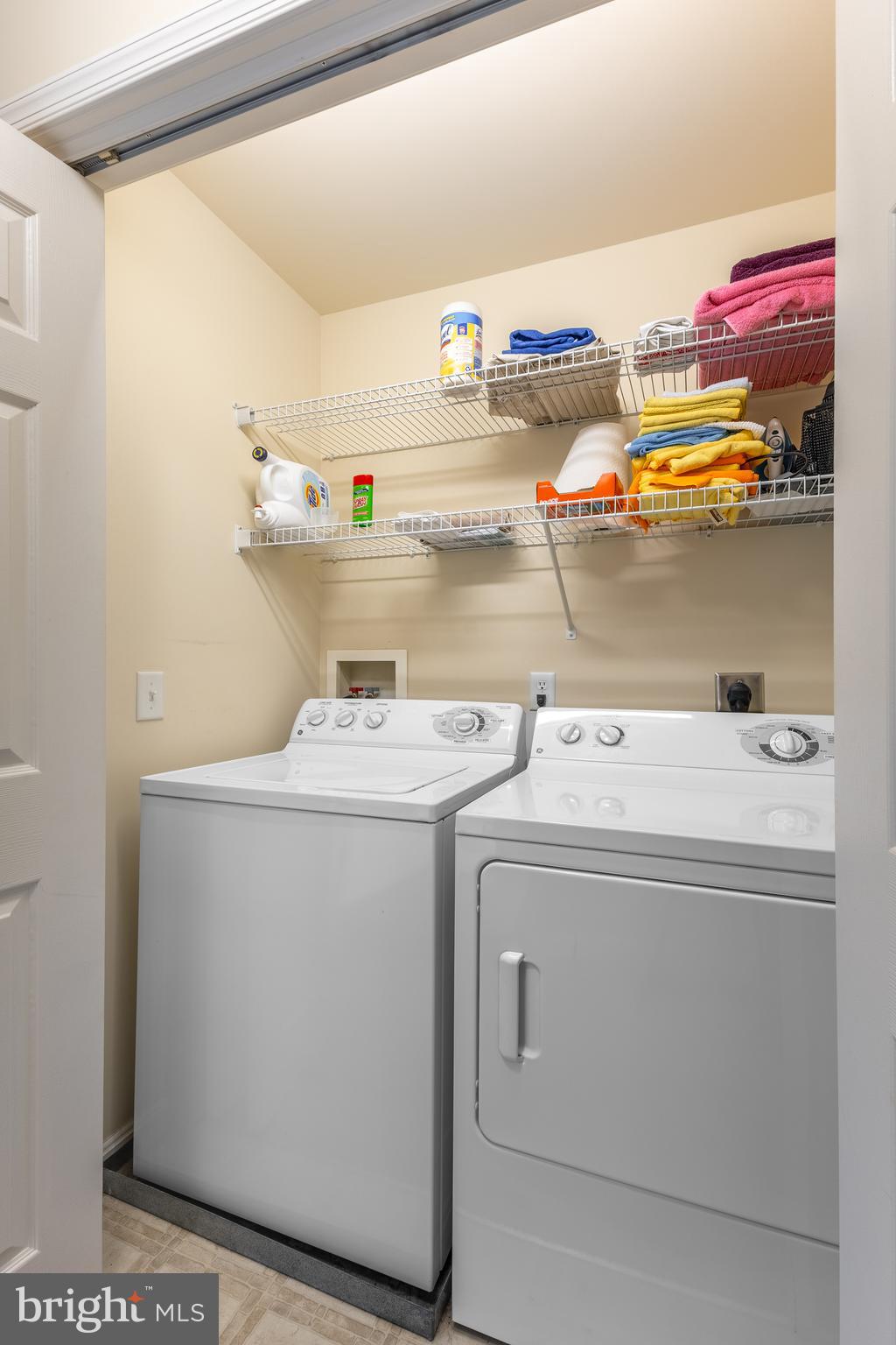 HOMECOMING RIDGE LL - Residential