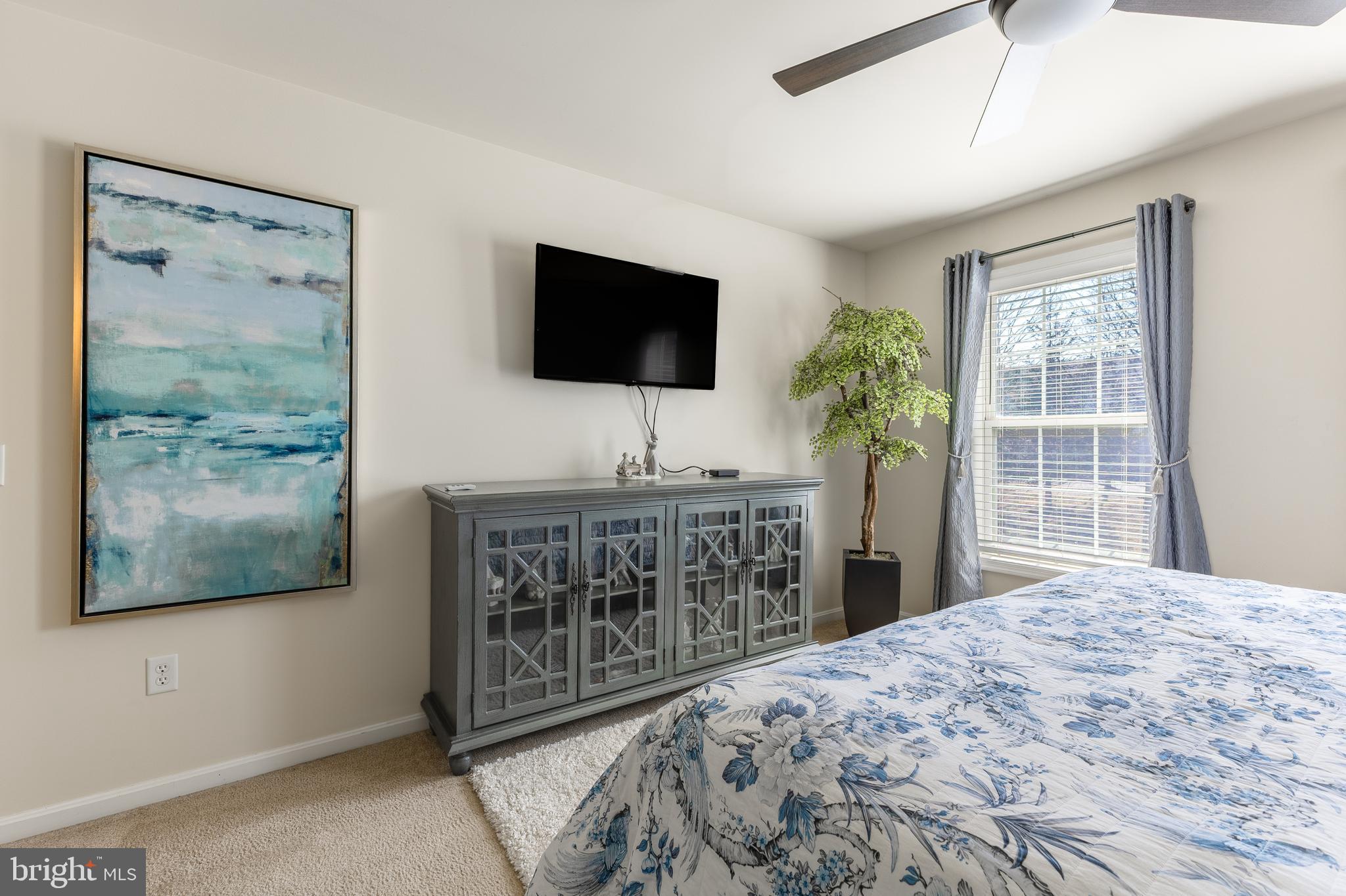 HOMECOMING RIDGE LL - Residential