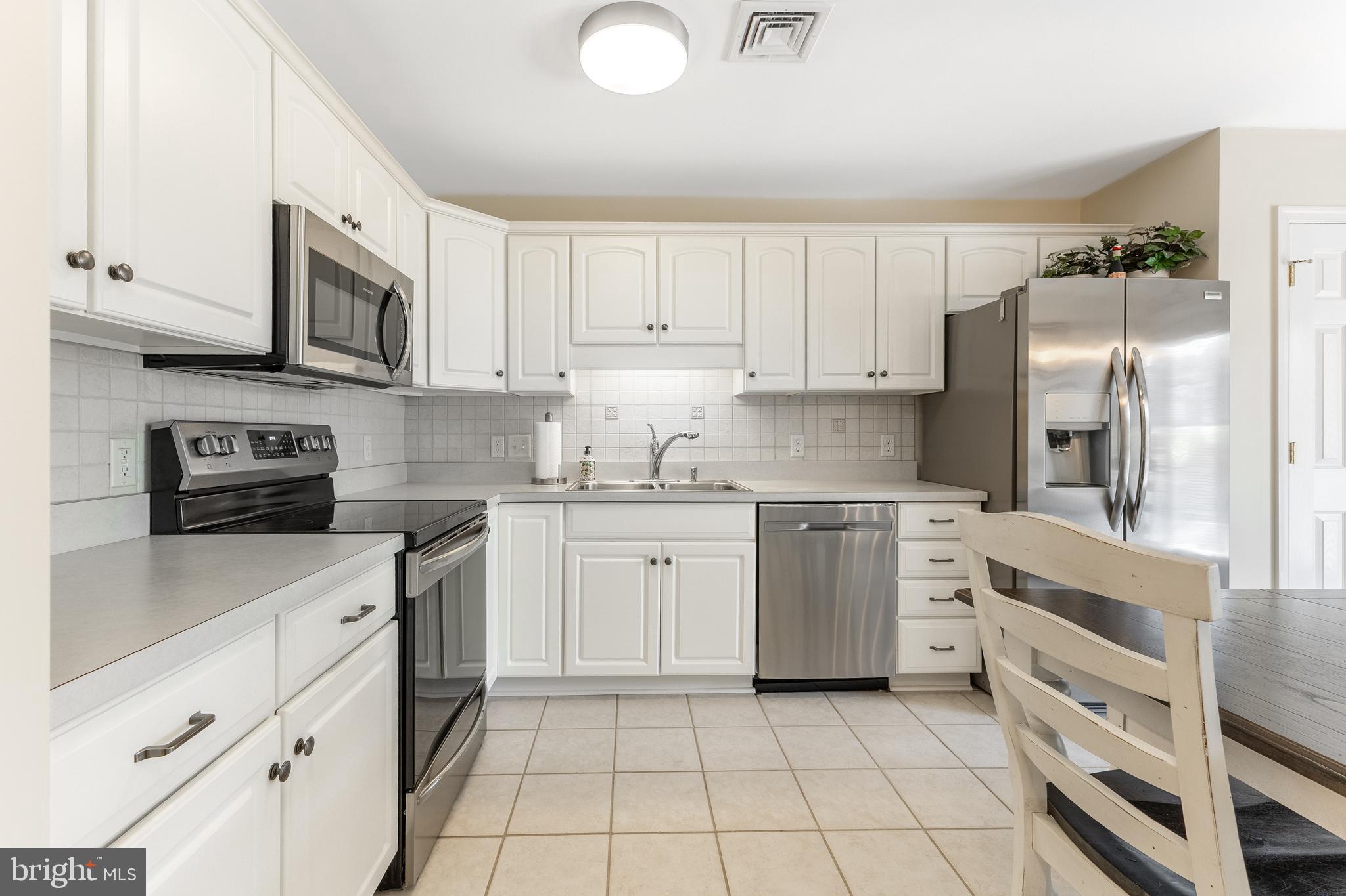 HOMECOMING RIDGE LL - Residential