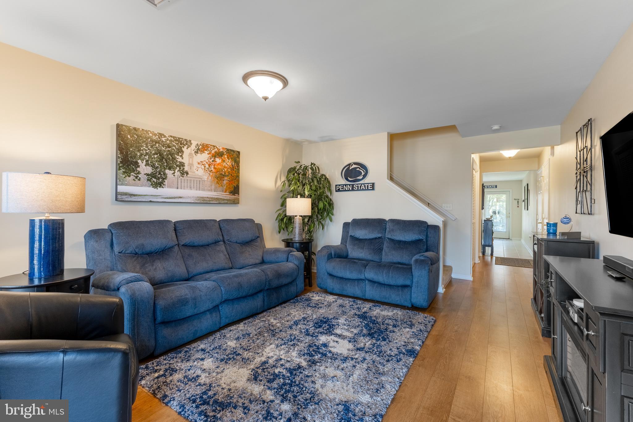 HOMECOMING RIDGE LL - Residential