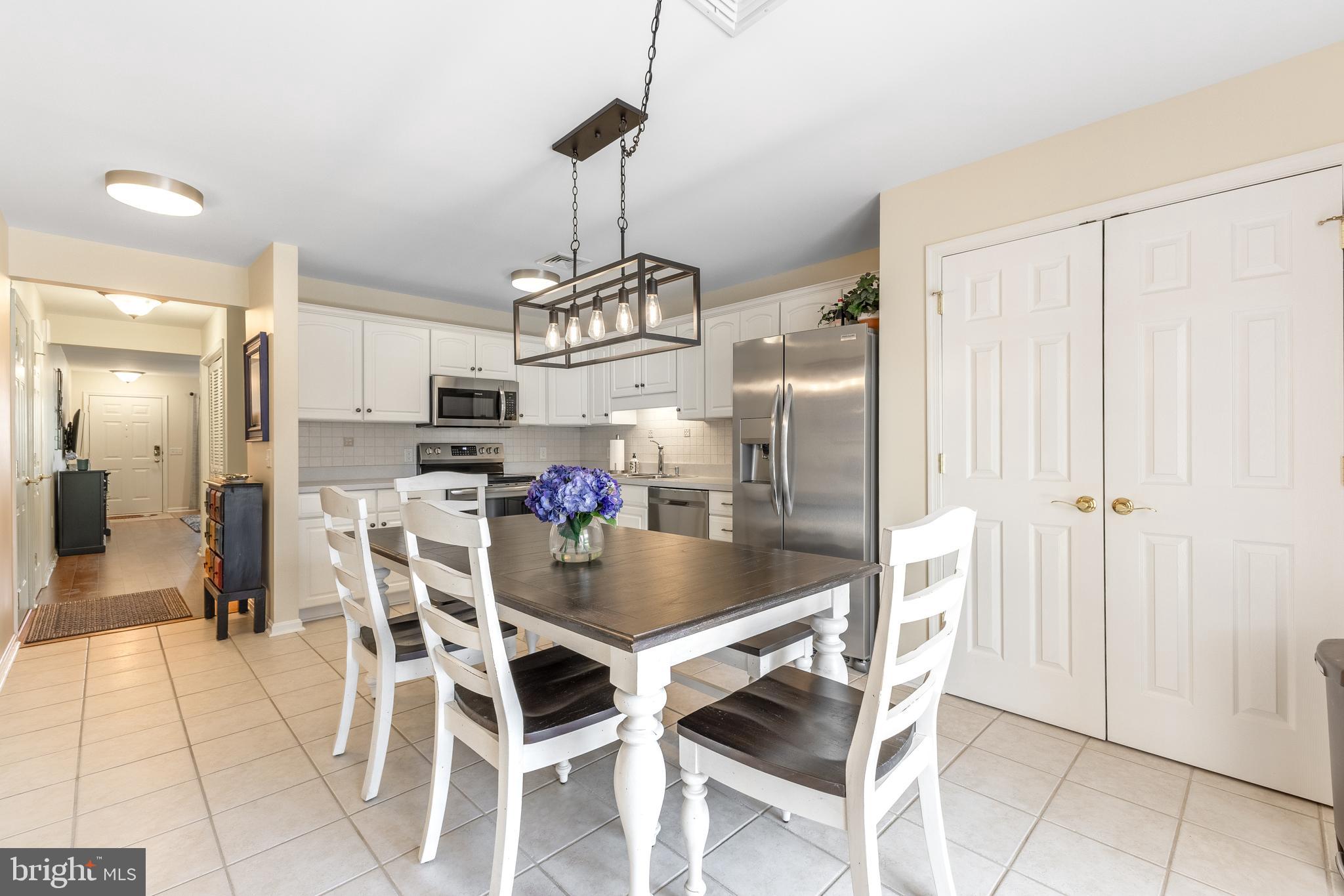 HOMECOMING RIDGE LL - Residential