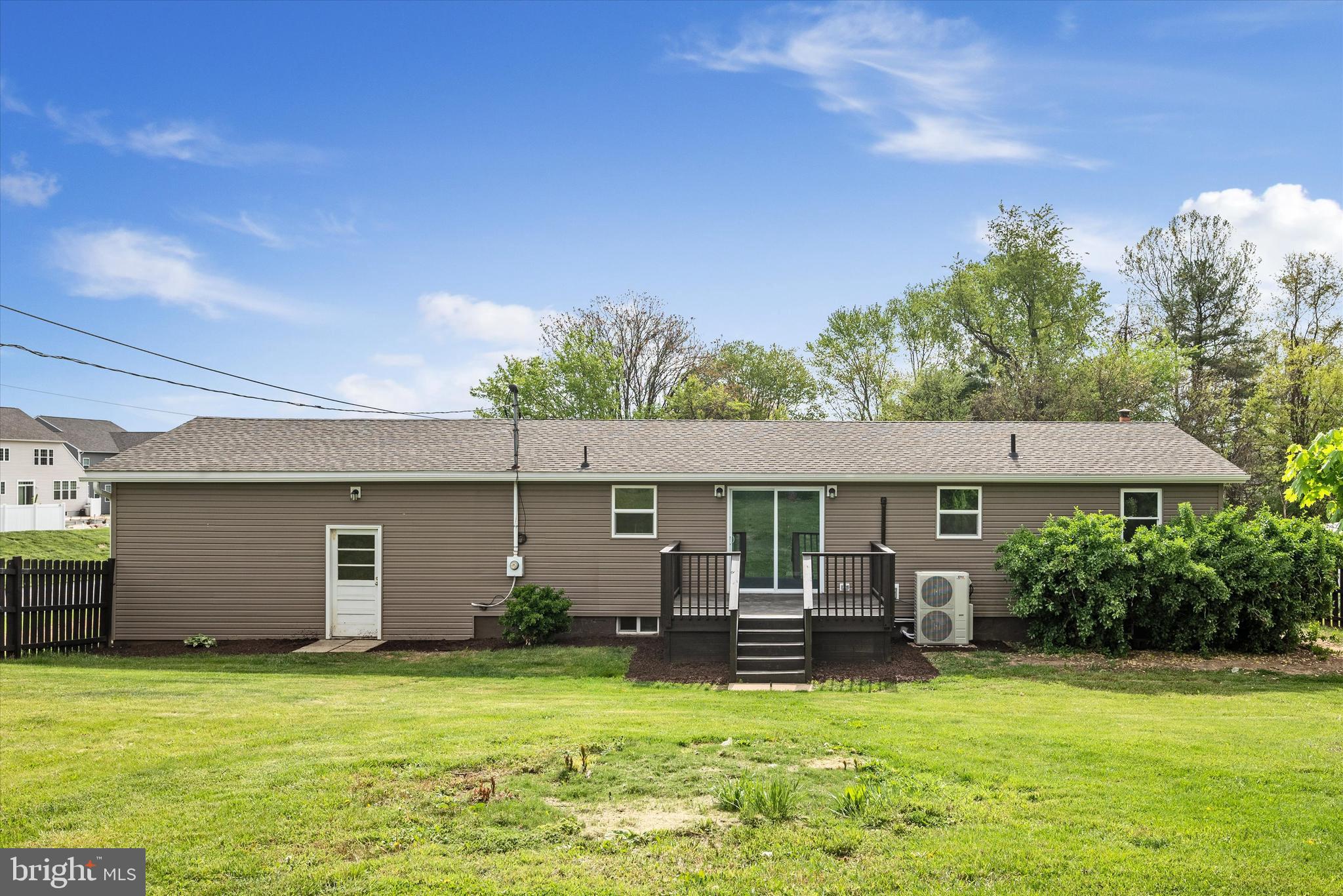 WALNUT GROVE - Residential