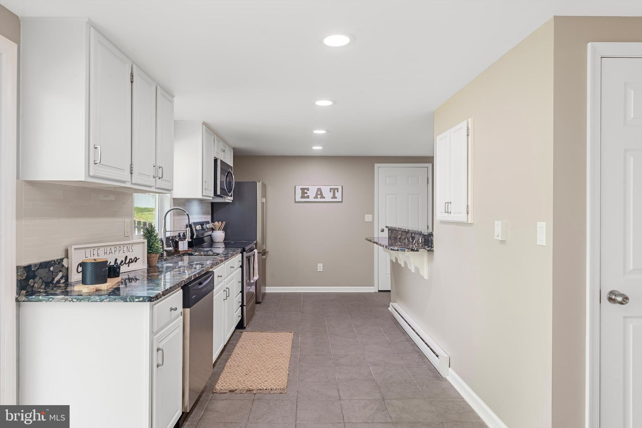 WALNUT GROVE - Residential